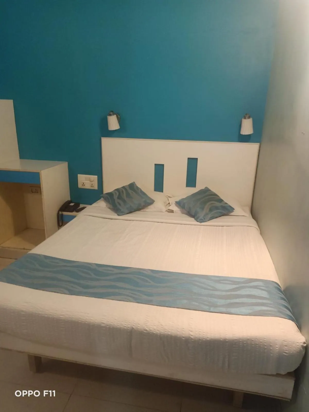 Bed in Hotel Pandian