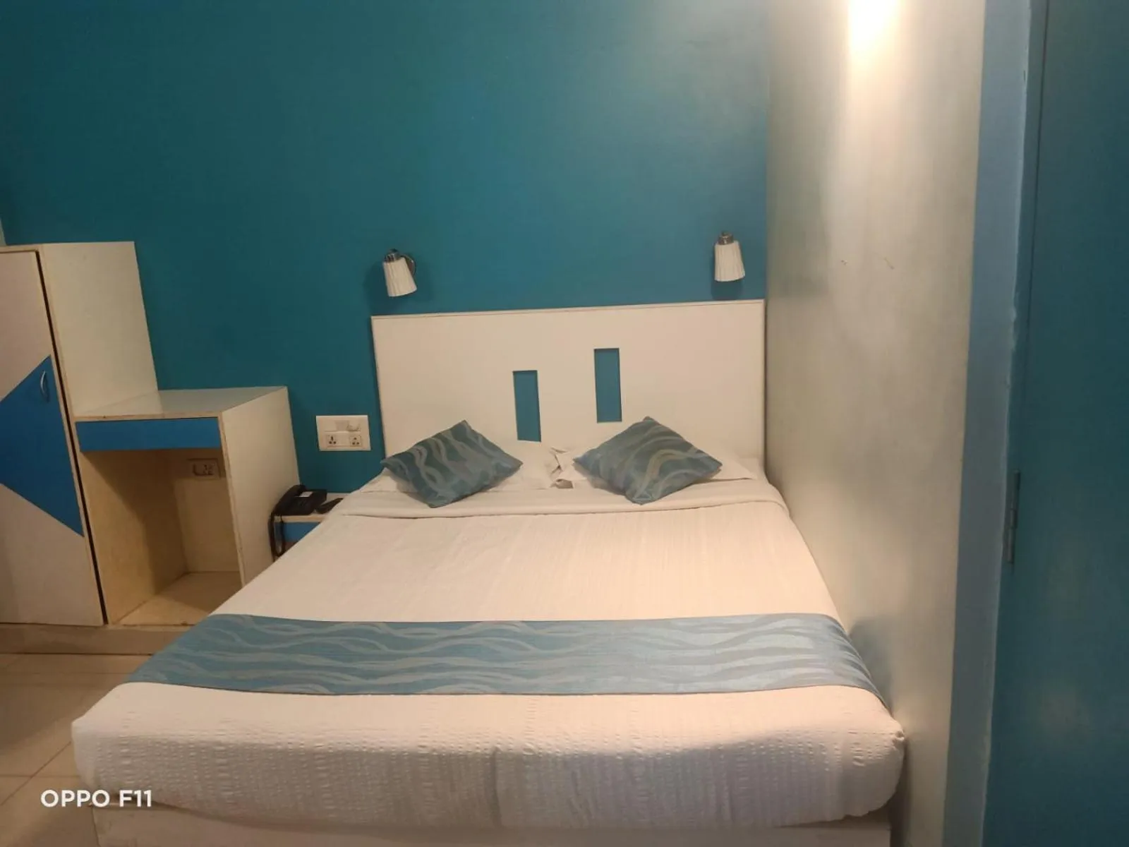 Bed in Hotel Pandian