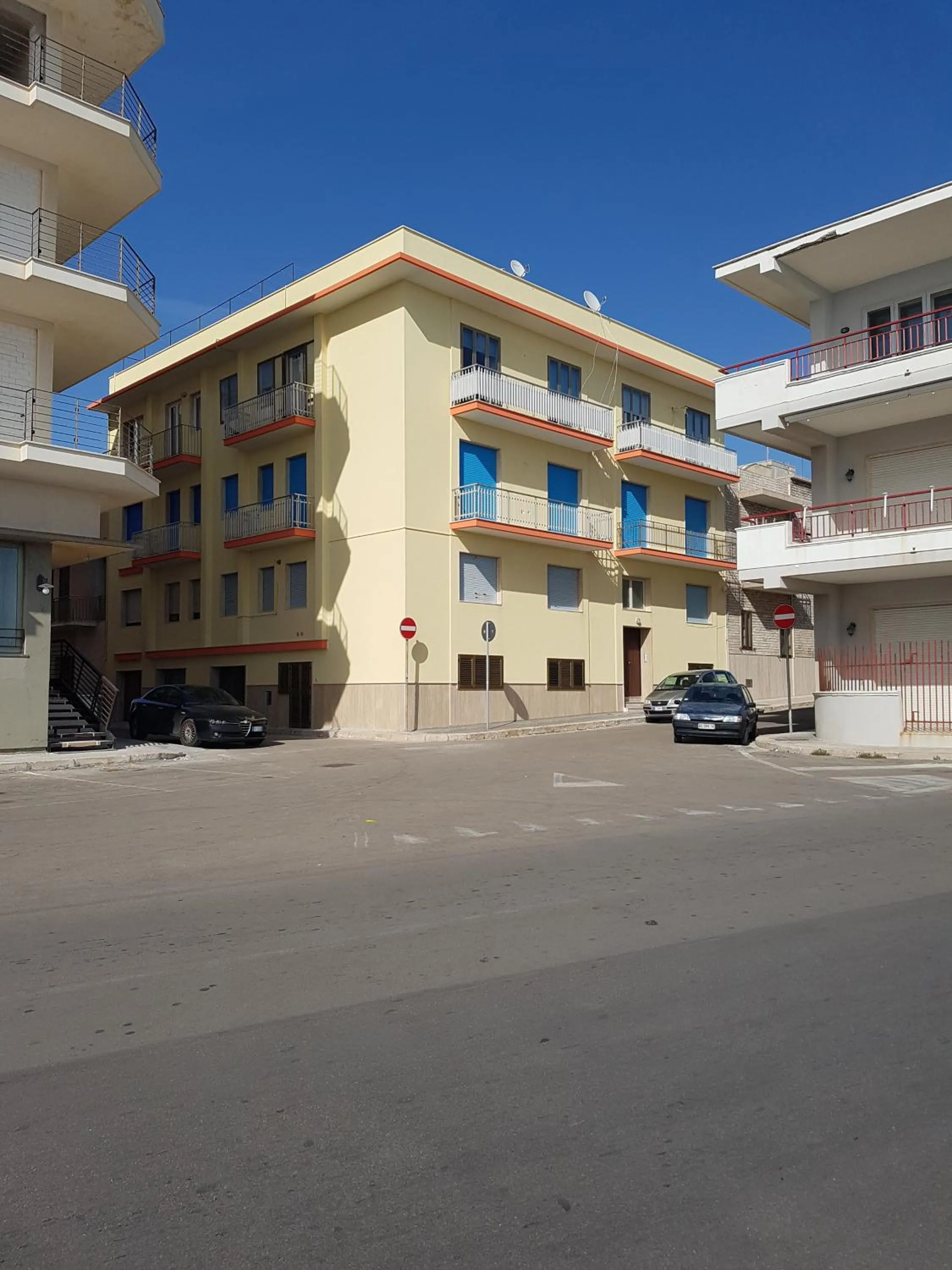 Facade/entrance in B&B Le Onde Del Mare