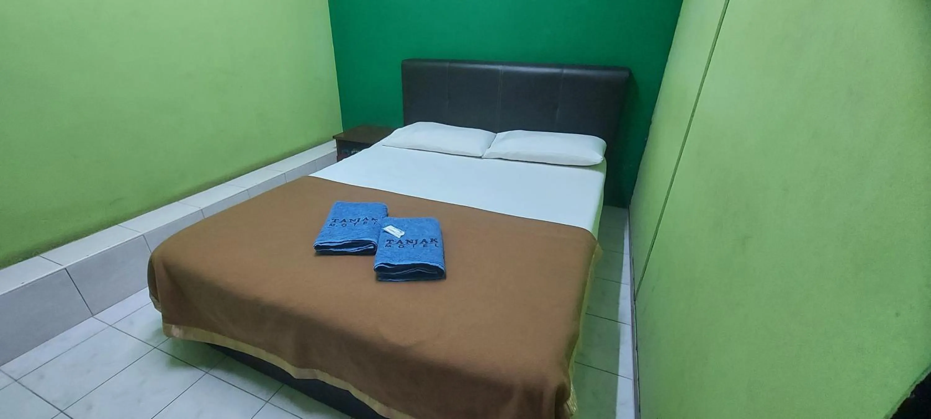 Bed in Tanjak Hotel