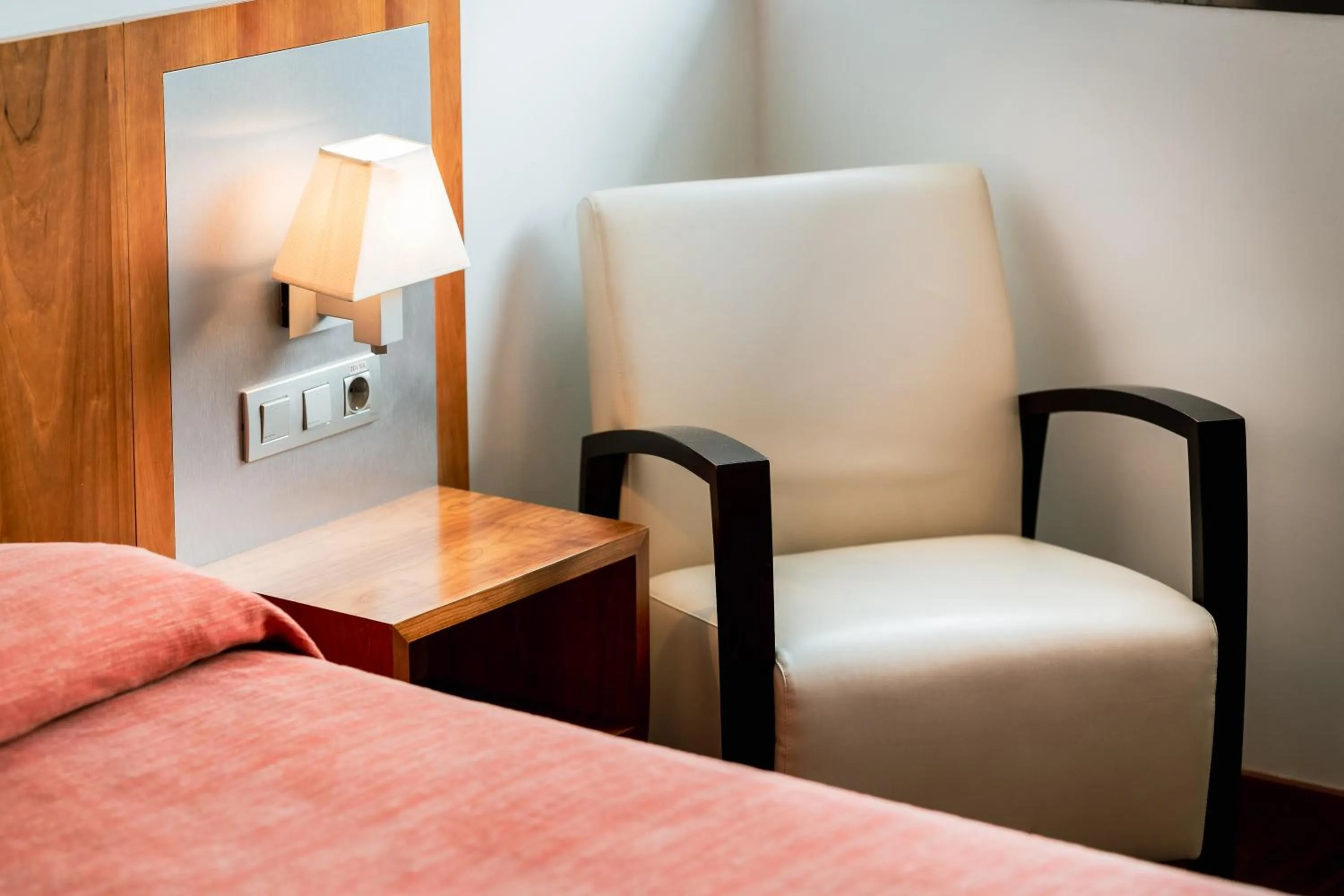 Photo of the whole room, Bed in AS Porta de Barcelona