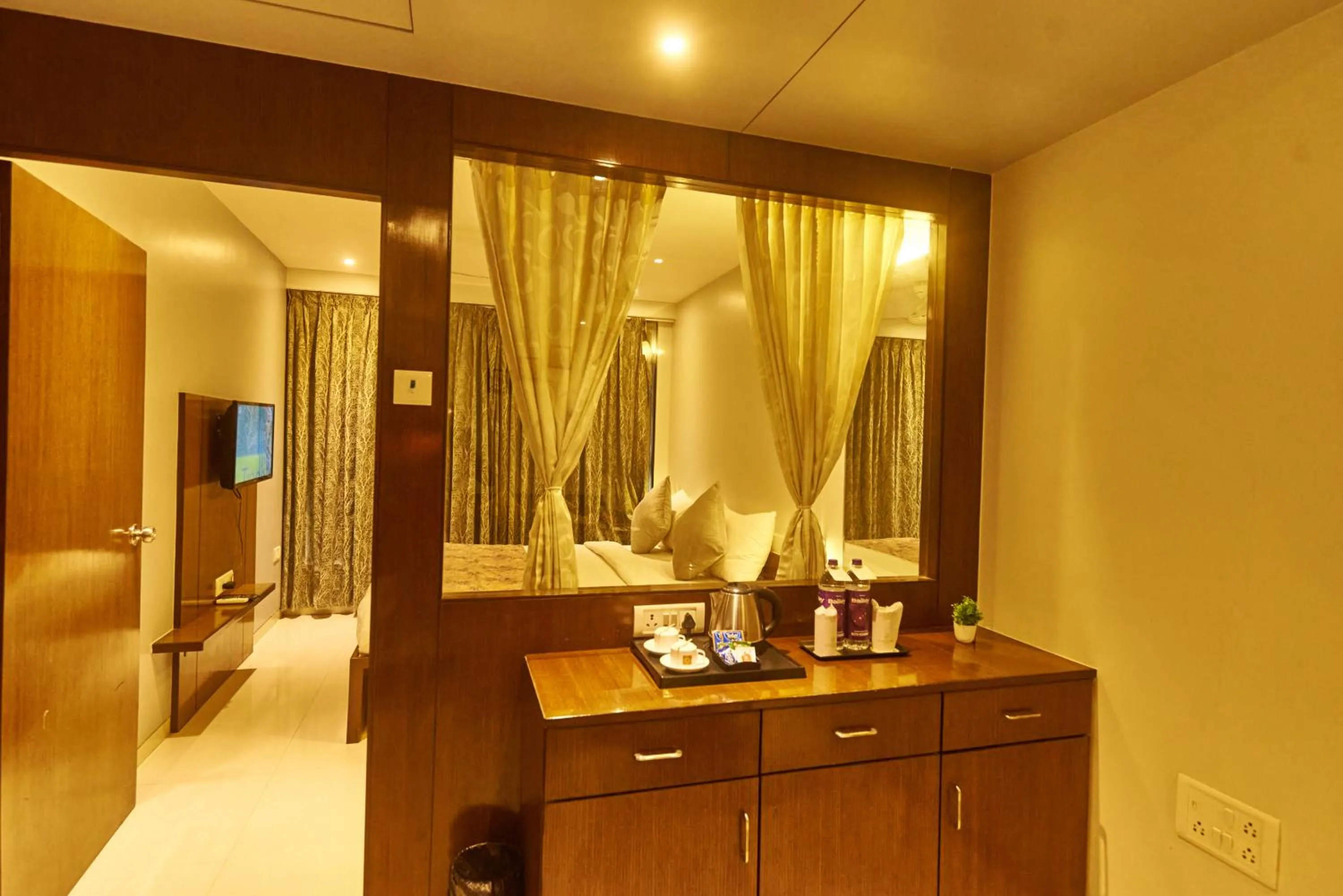 Hotel G-Square - Shirdi