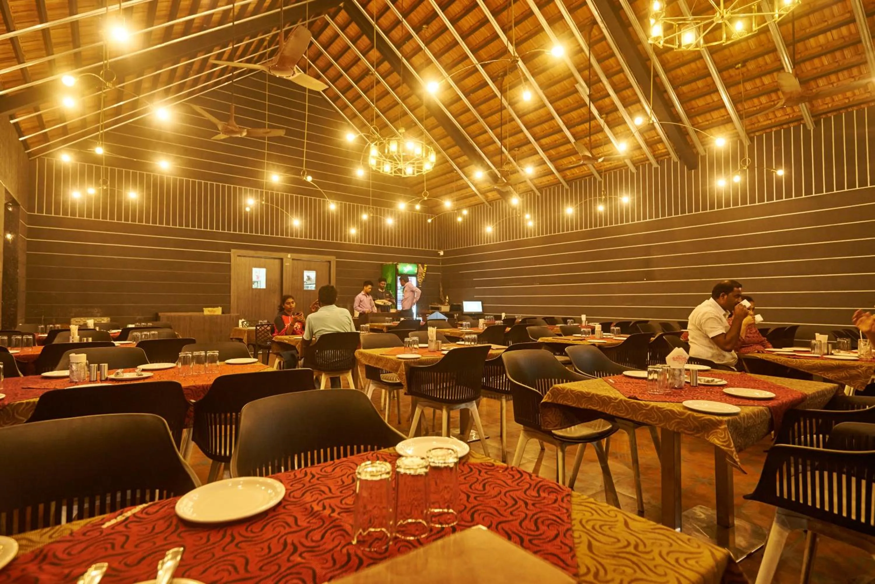 Hotel G-Square - Shirdi