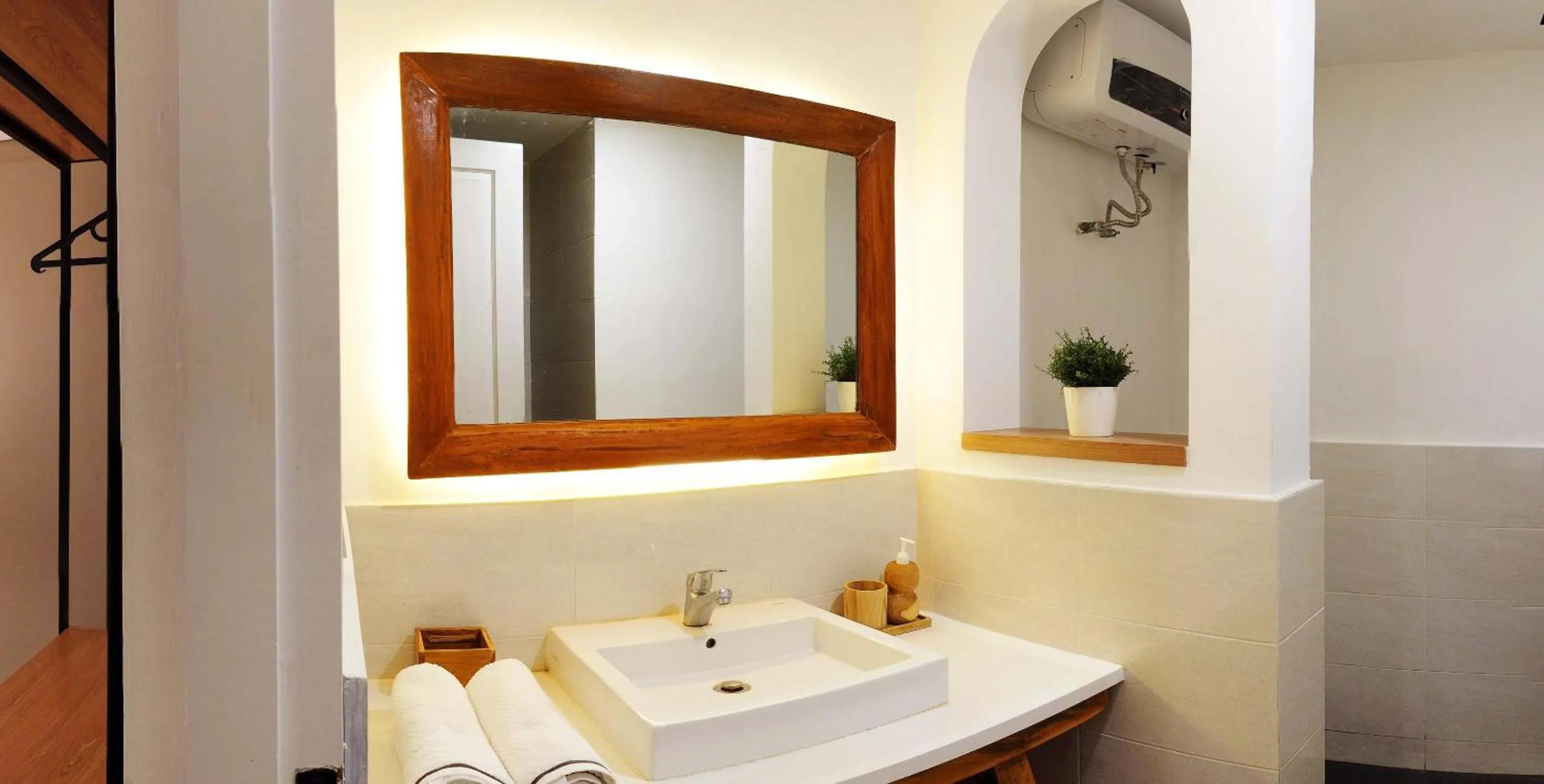 Bathroom in Ocean Beach Villas - Carita Kondominium
