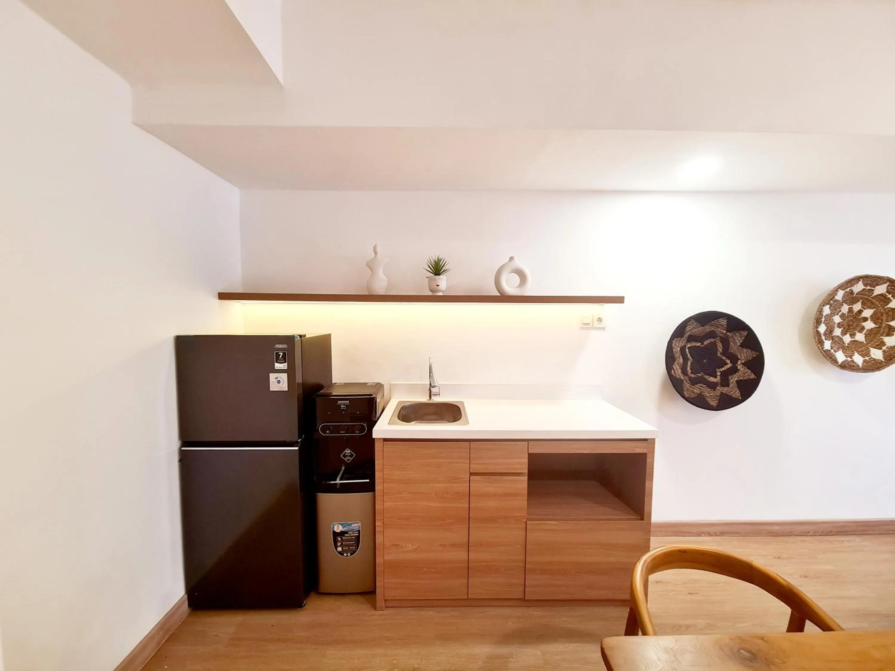 Kitchen or kitchenette in Ocean Beach Villas - Carita Kondominium