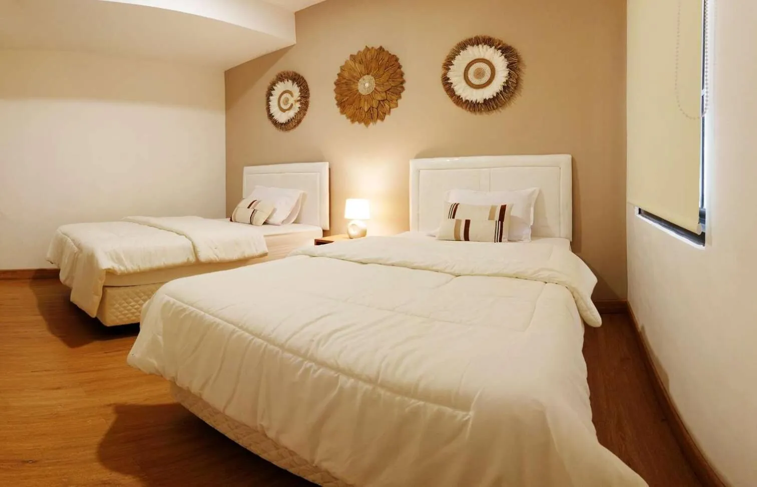 Bedroom, Bed in Ocean Beach Villas - Carita Kondominium