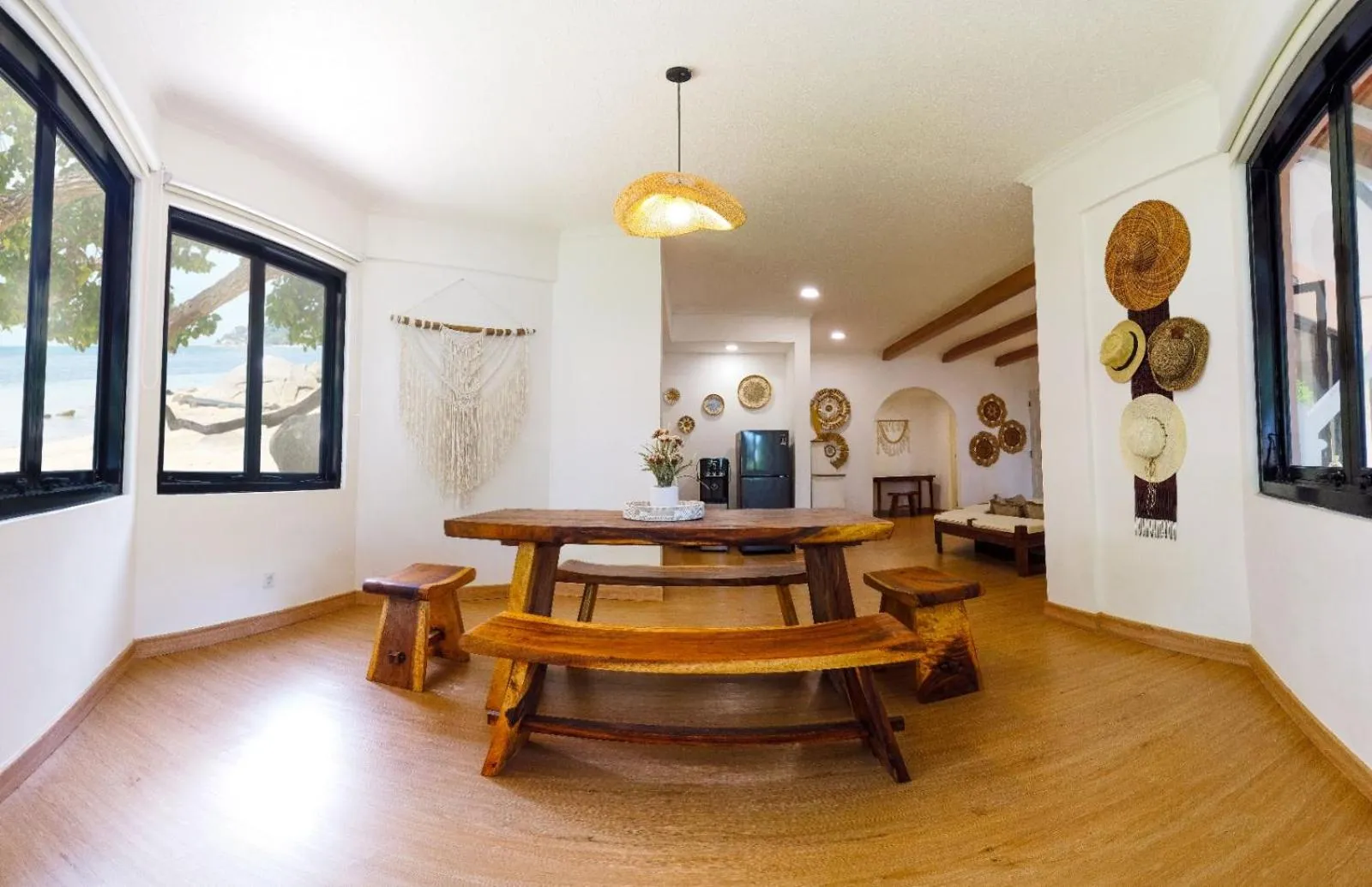 Dining area in Ocean Beach Villas - Carita Kondominium
