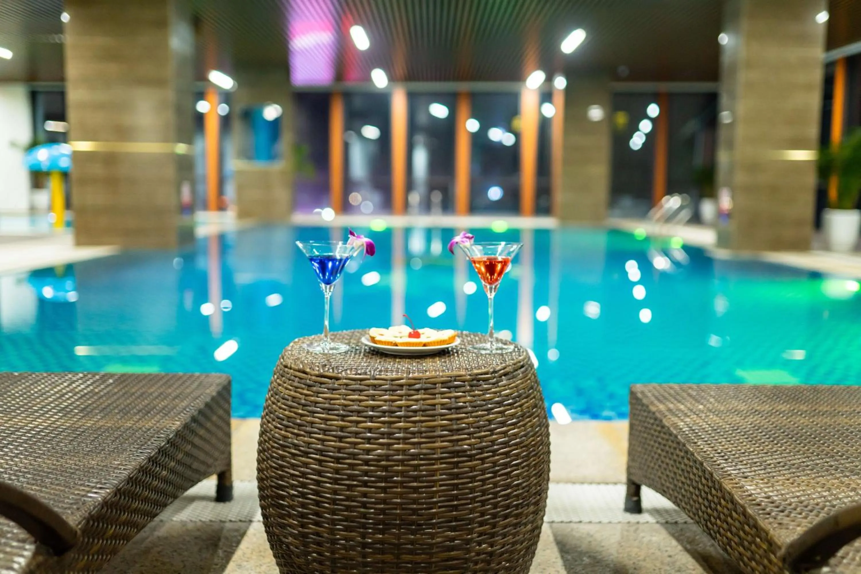 Swimming pool in Peace Hotel Hạ Long