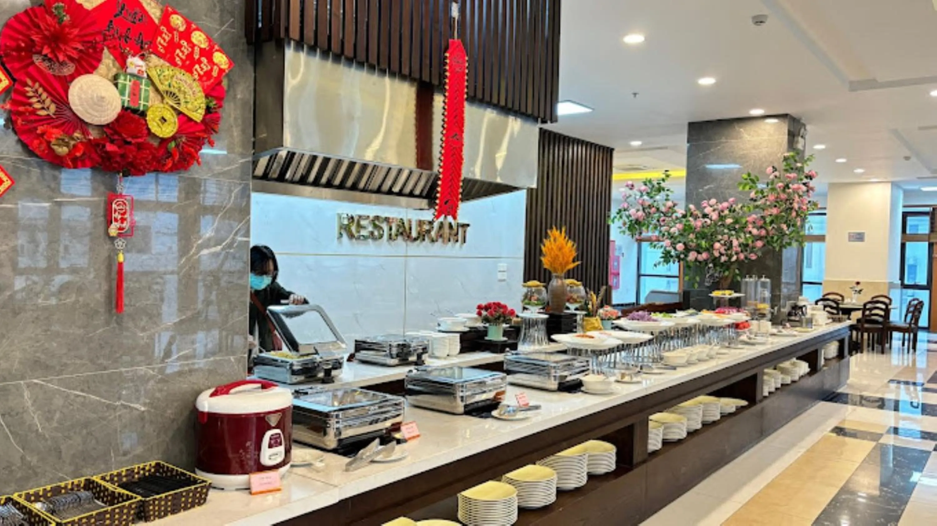 Kitchen or kitchenette in Peace Hotel Hạ Long