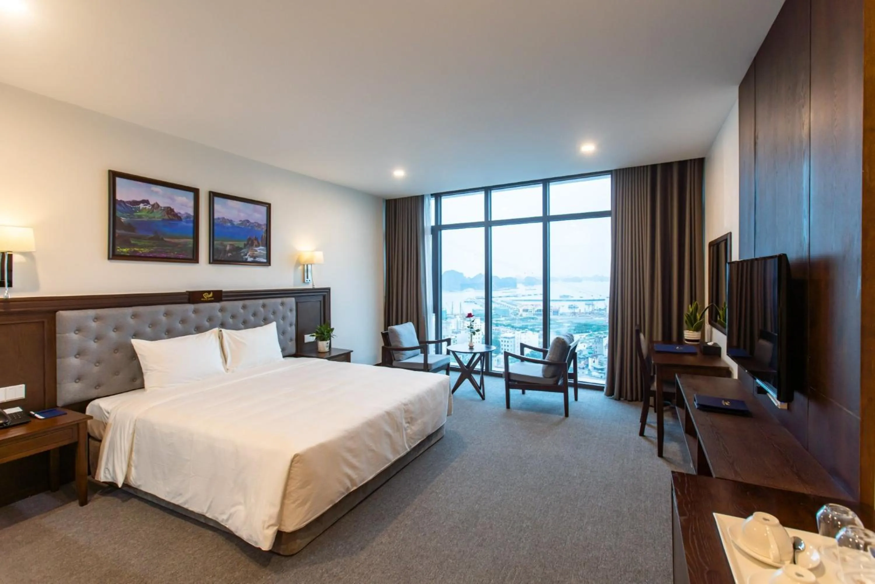 Photo of the whole room, Bed in Peace Hotel Hạ Long