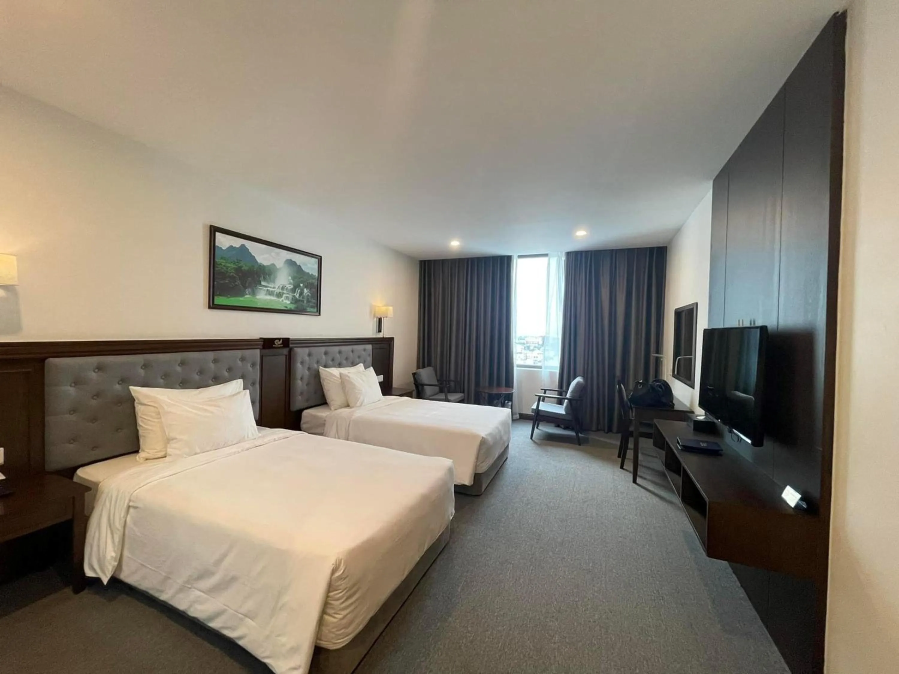 Bedroom, Bed in Peace Hotel Hạ Long