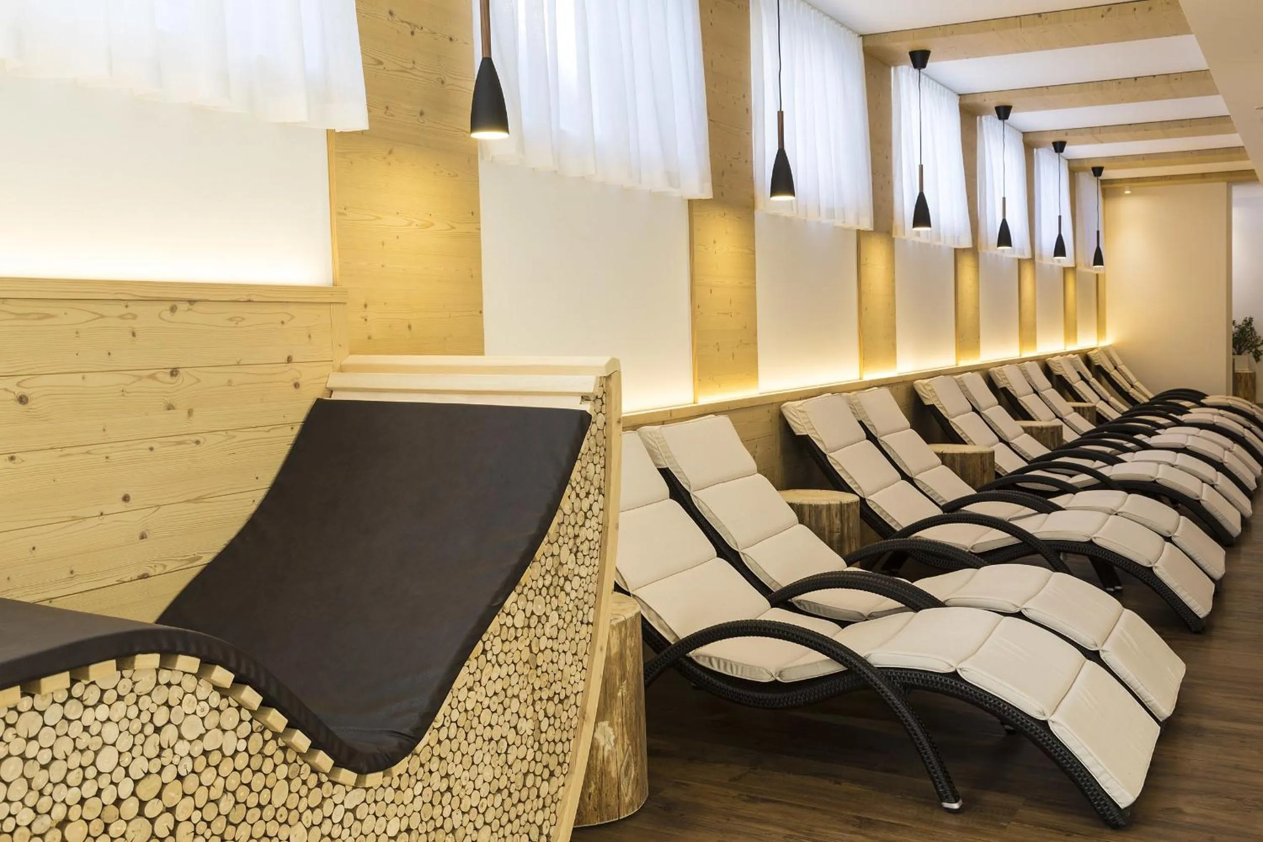 Day in Hotel Tschurtschenthaler