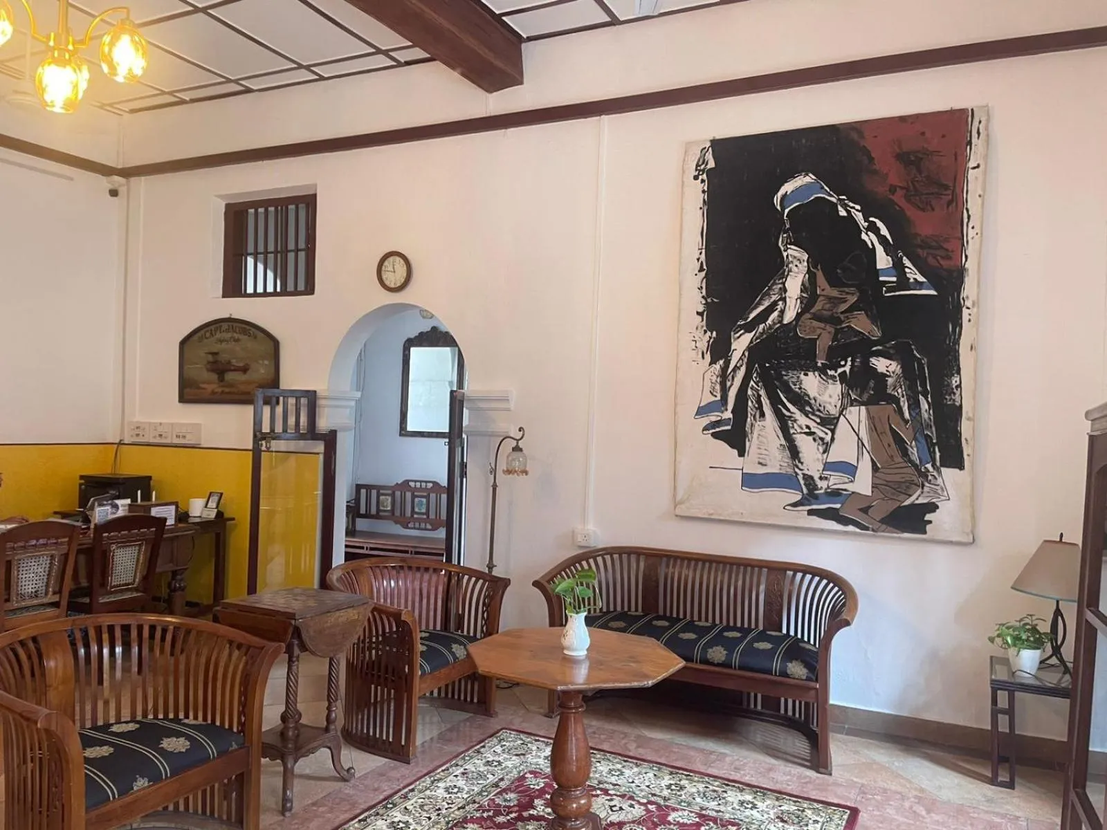 Text overlay in Old Courtyard Hotel