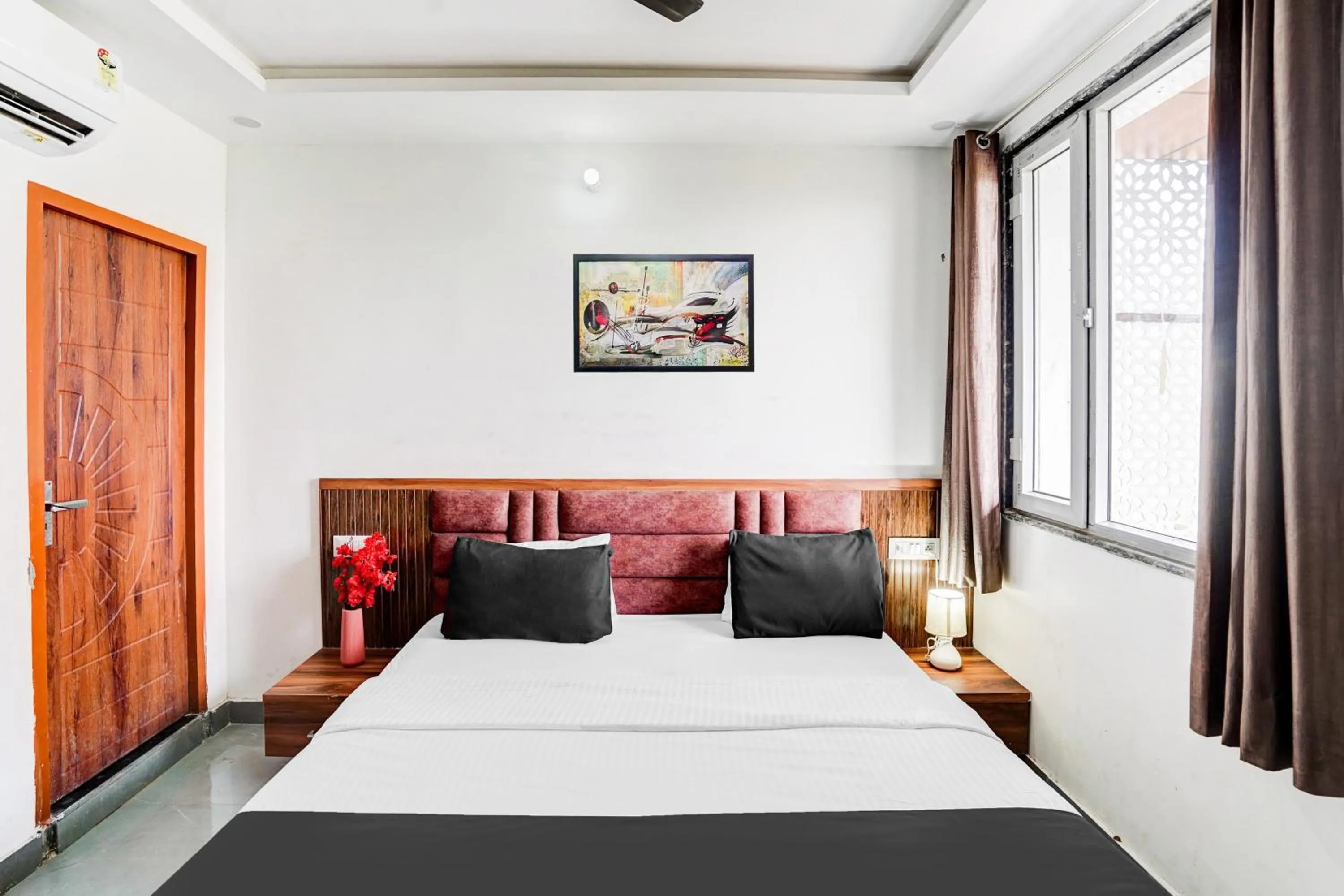 Bedroom, Bed in Hotel O Sunrakh Road Vrindavan Formerly Ganga Residency