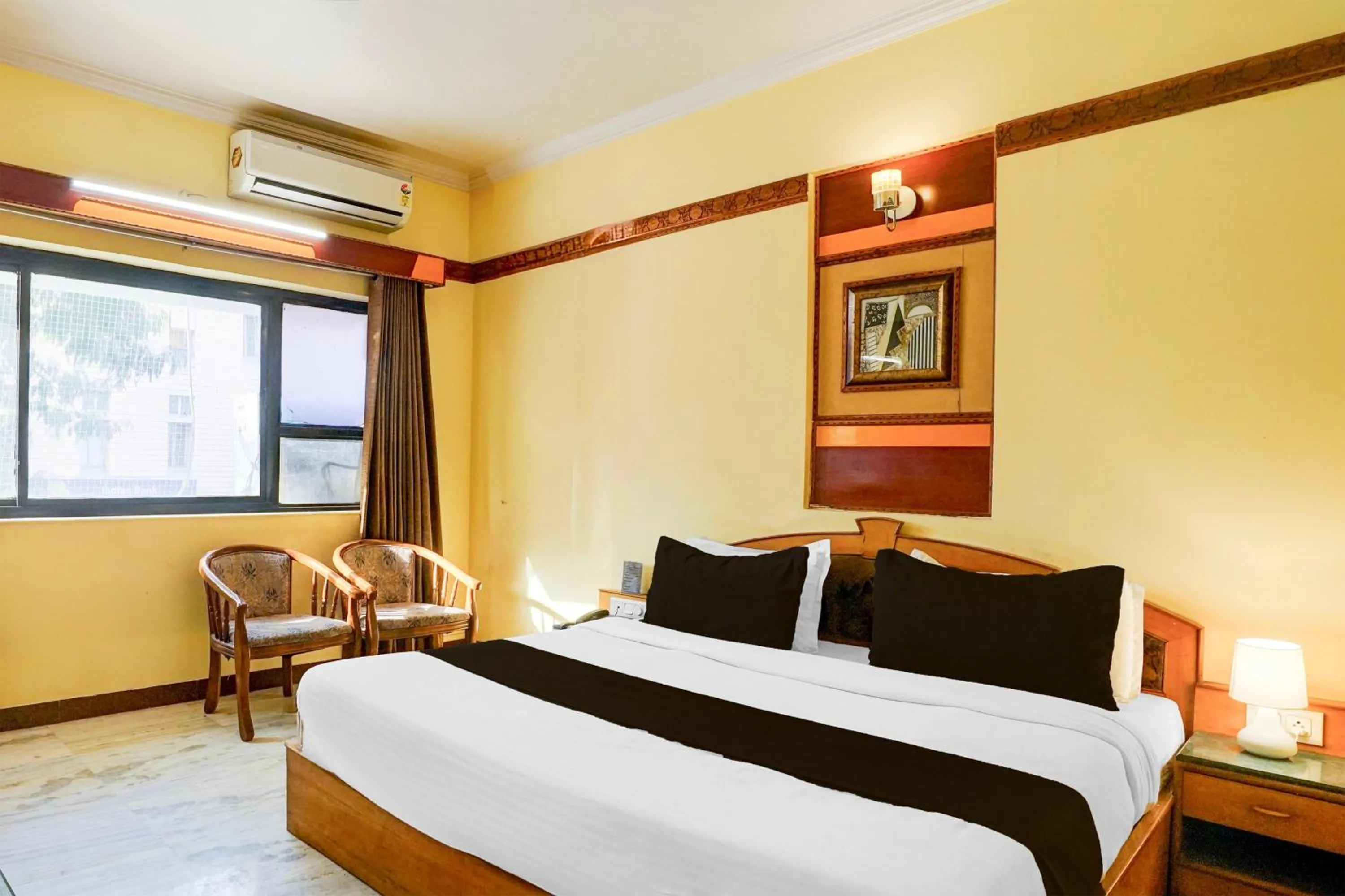 Super Townhouse Subhash Nagar Formerly Royal Palazzo
