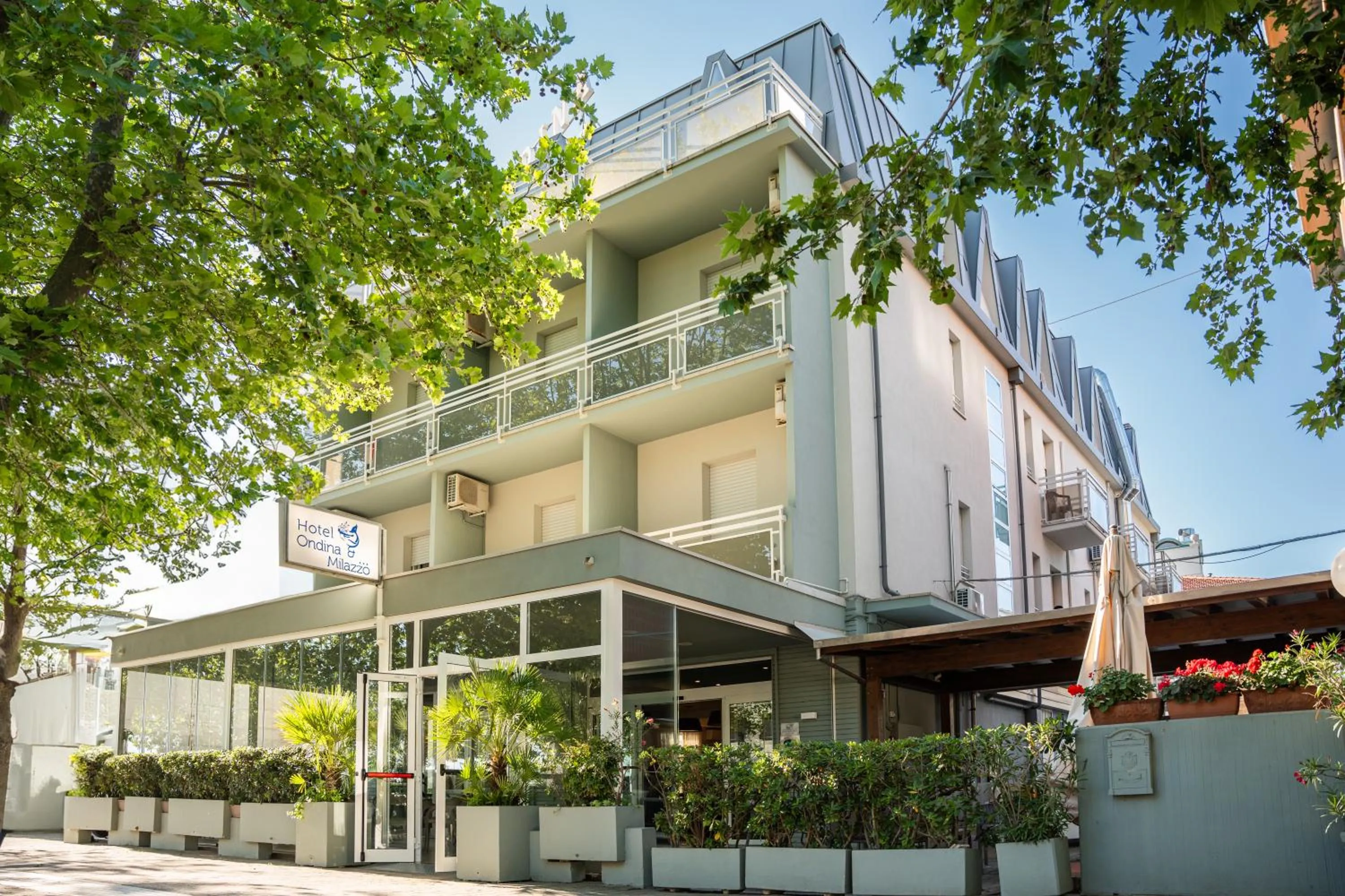 Property building in Hotel Ondina e Milazzo