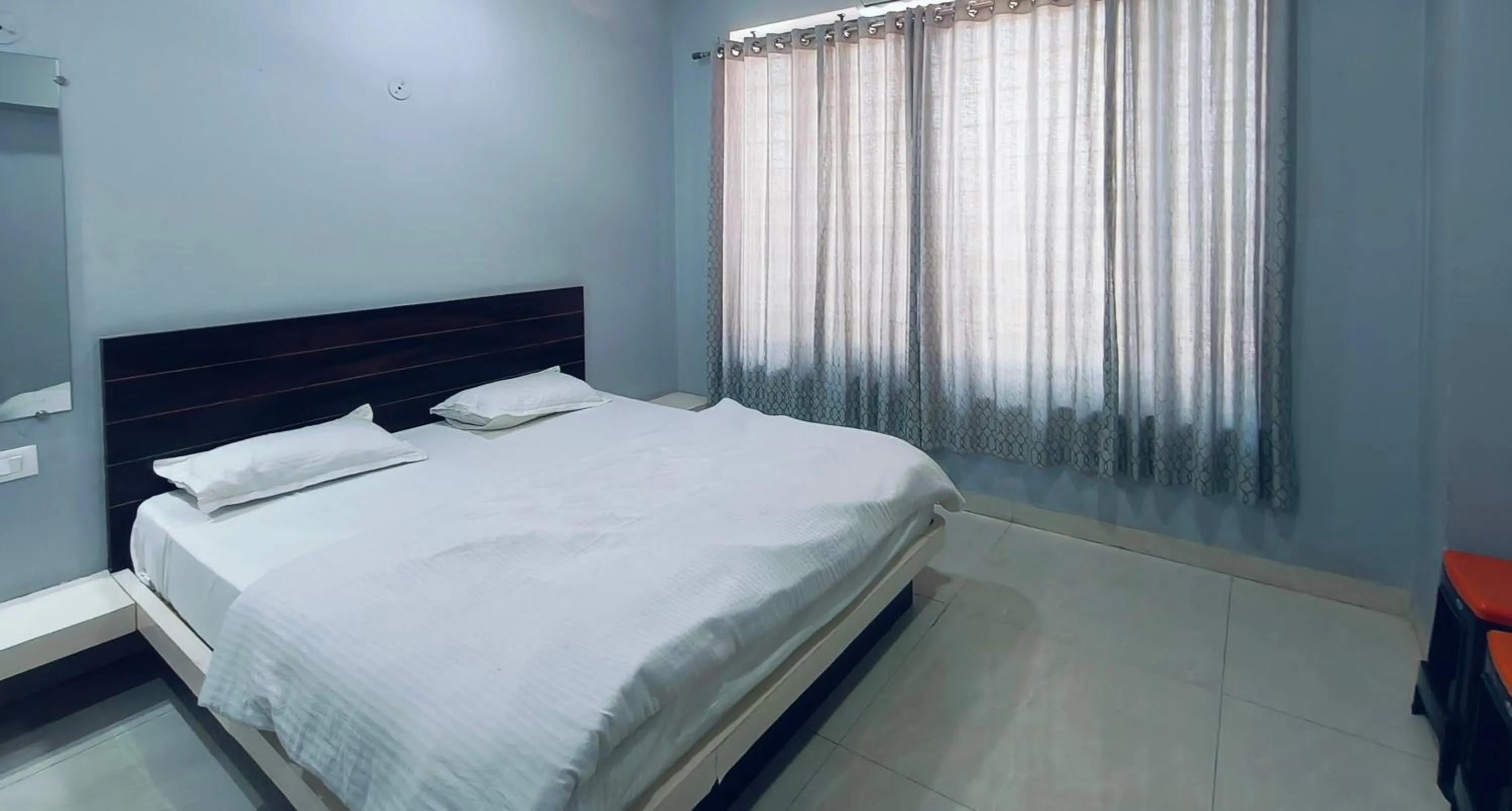 Bedroom in HOTEL MUSHAK by BAPPA PALACE