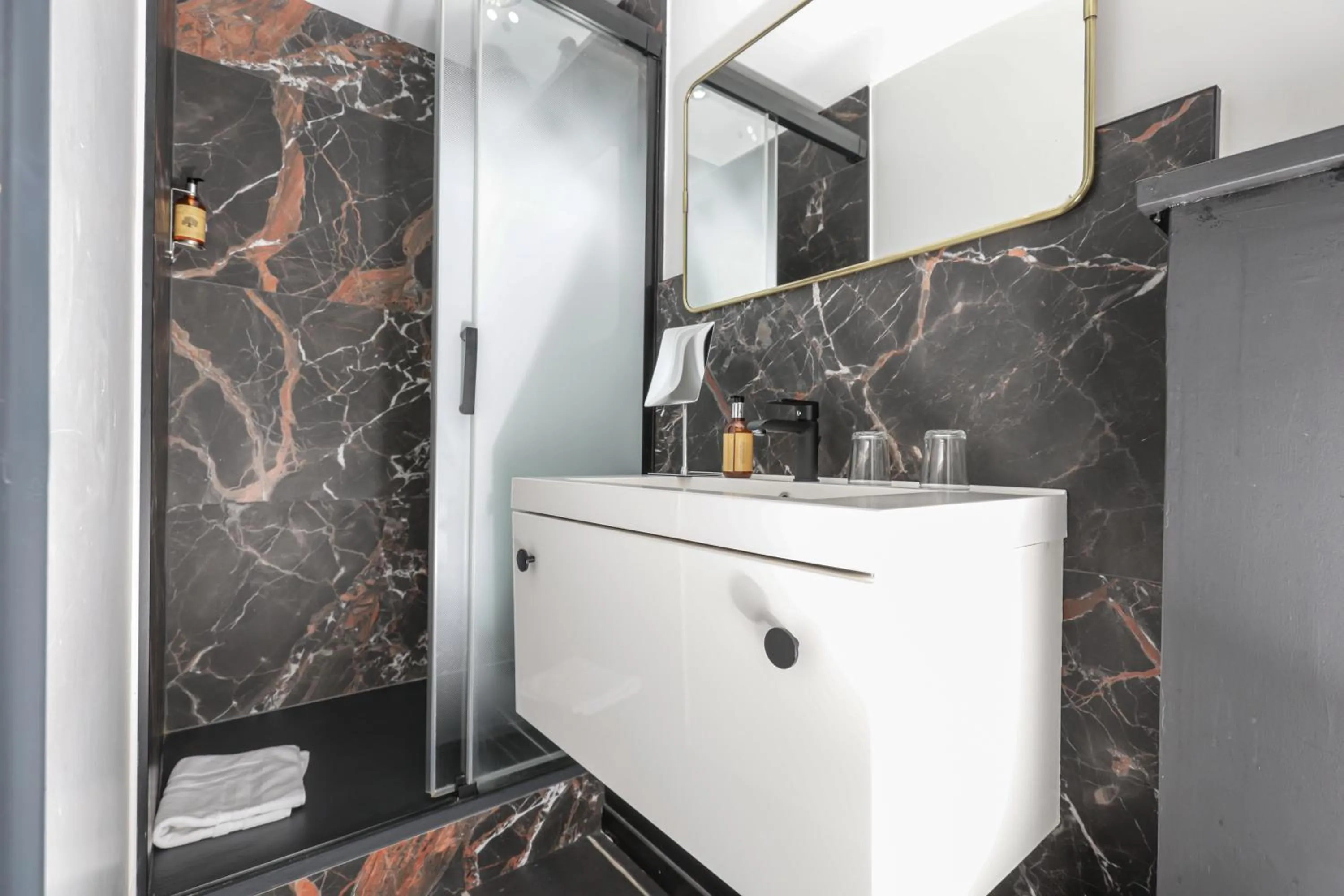 Bathroom in Ty Mad Hôtel