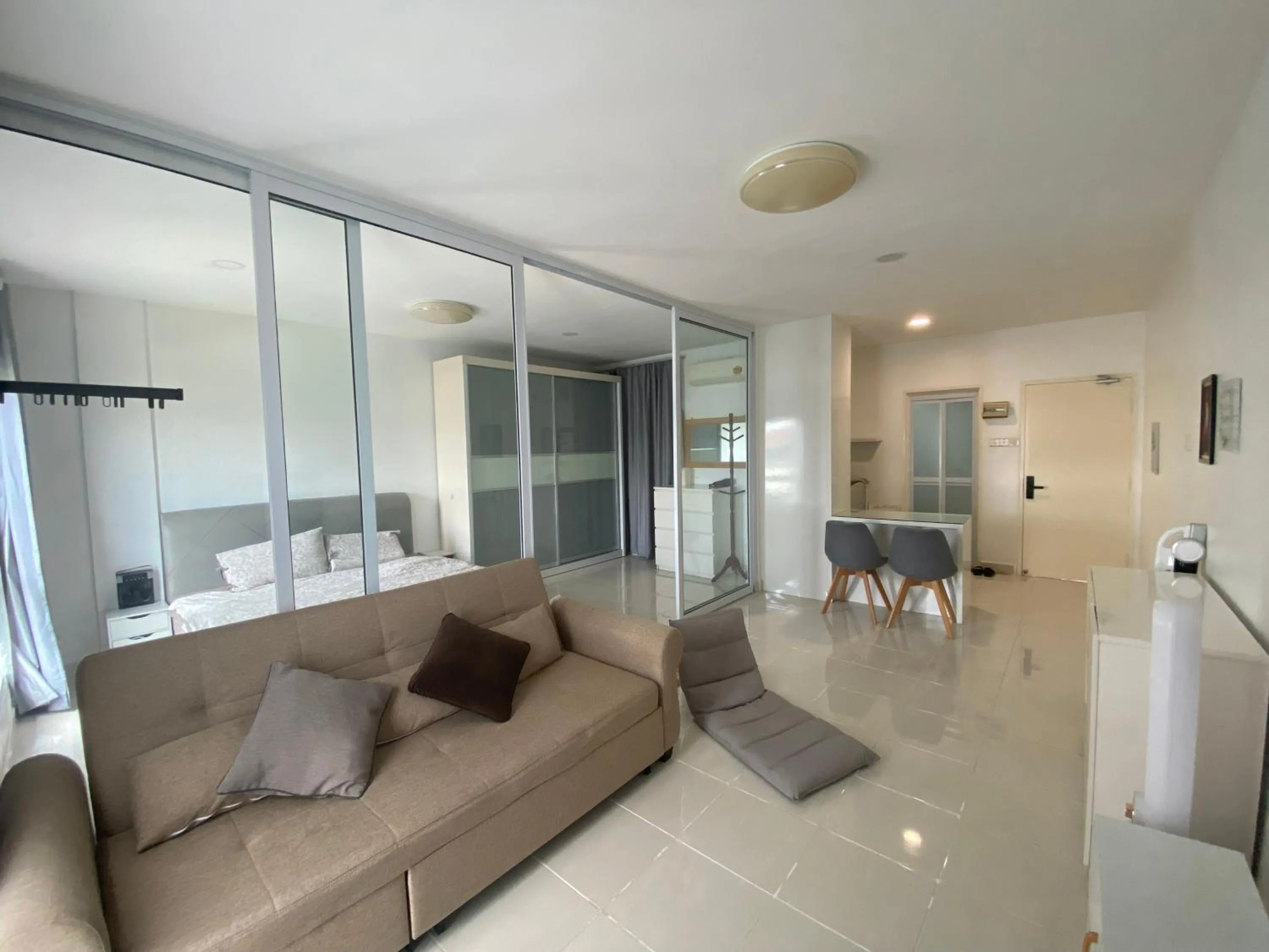 Living room in Papillon Escape