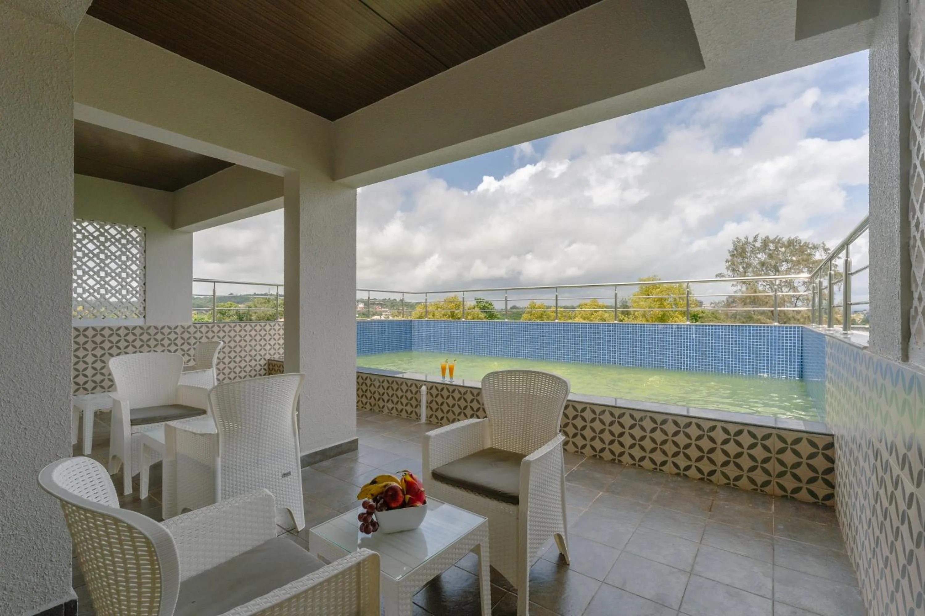 Balcony/Terrace in Comfort Inn Elite