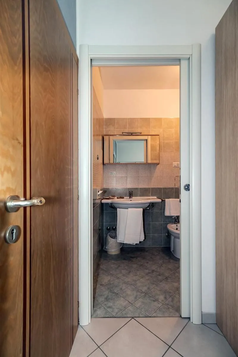 Hotel Baya - in centro, sul mare