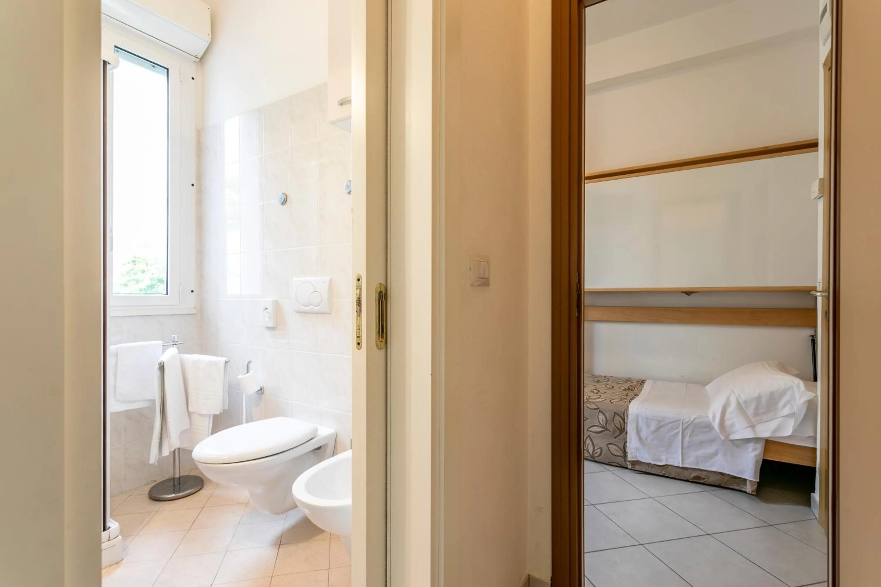 Bathroom in Hotel Baya - in centro, sul mare