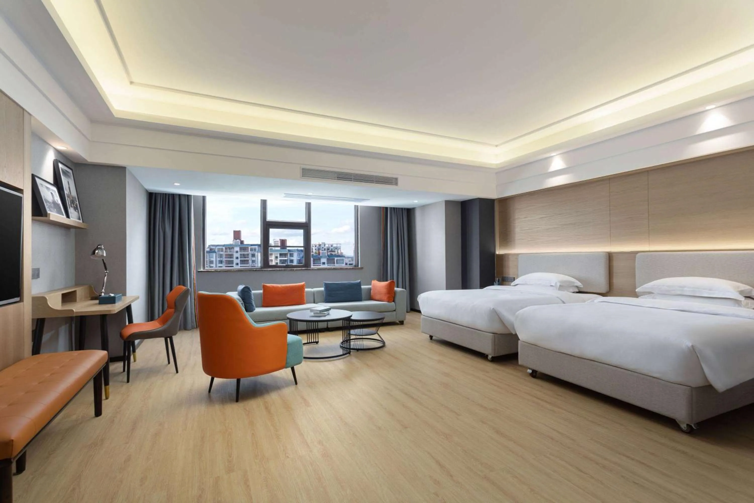 Photo of the whole room in La Quinta by Wyndham Qionghai Yinhai