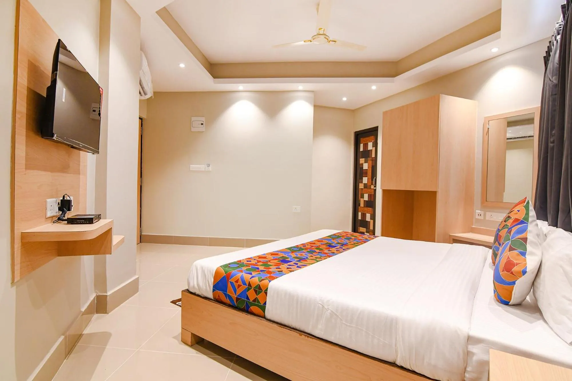 Bed in FabHotel JP - Nr Sataragachhi Railway Station