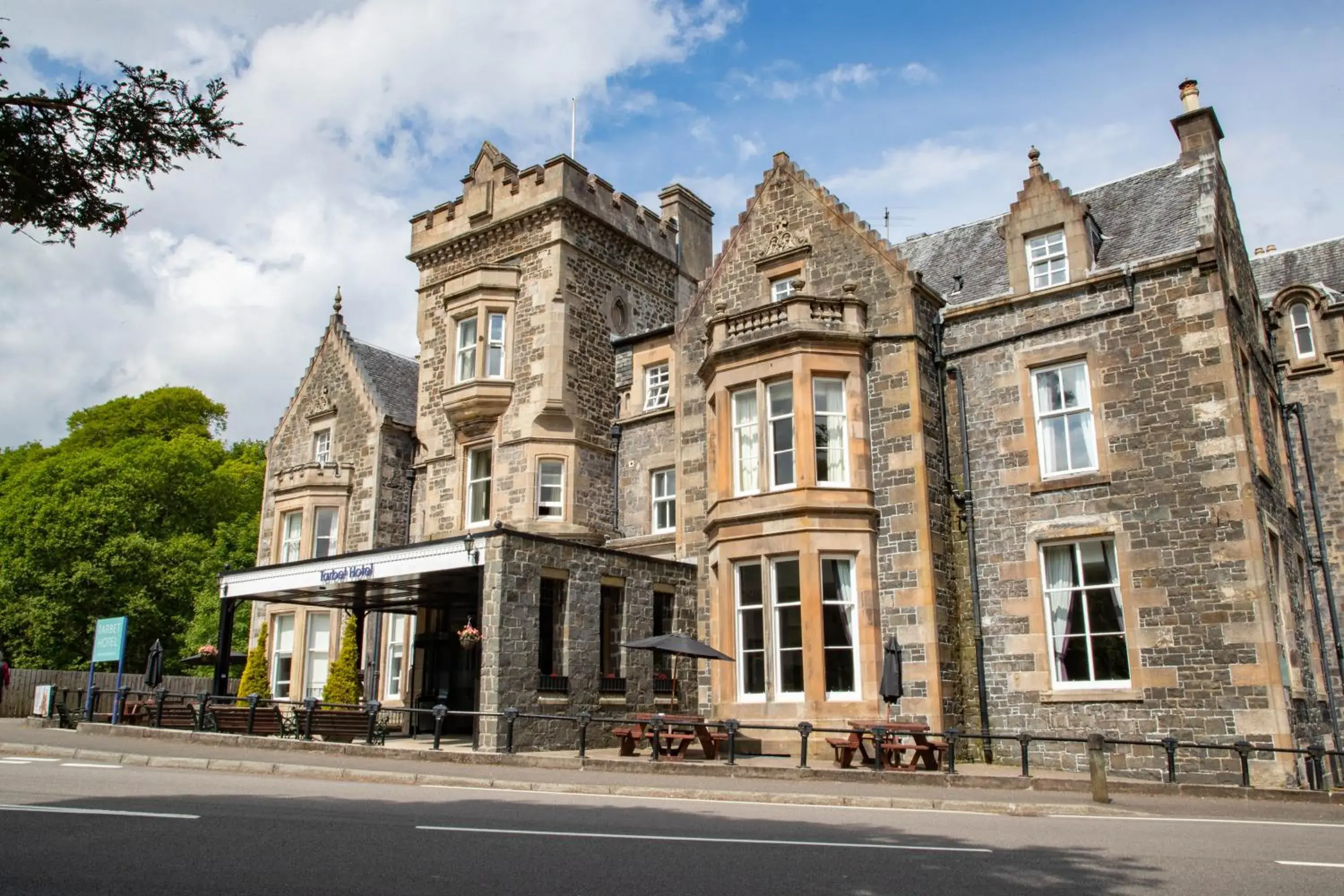 The Tarbet Hotel The Tarbet Hotel