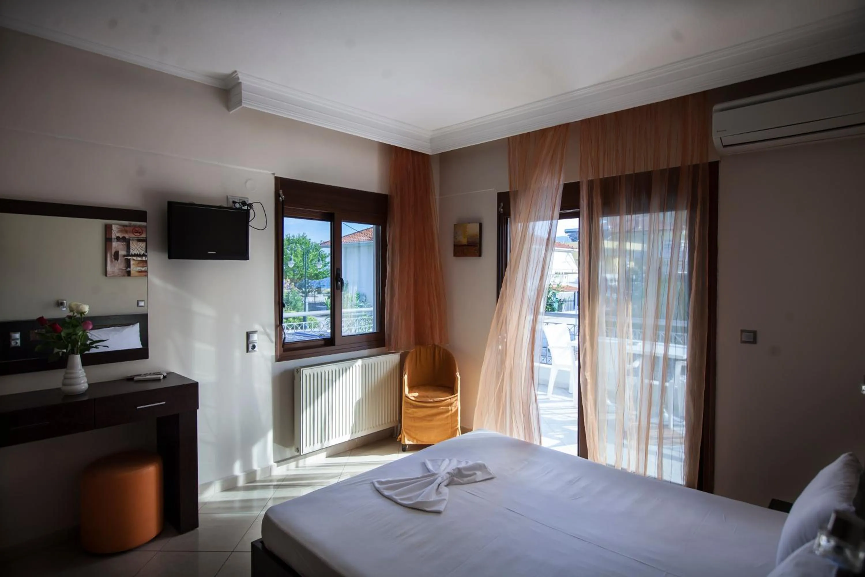 Bed in Villa Amalia Sun Beach