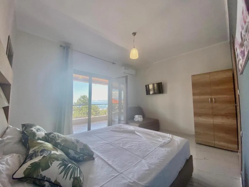 Bed in Villa Amalia Sun Beach