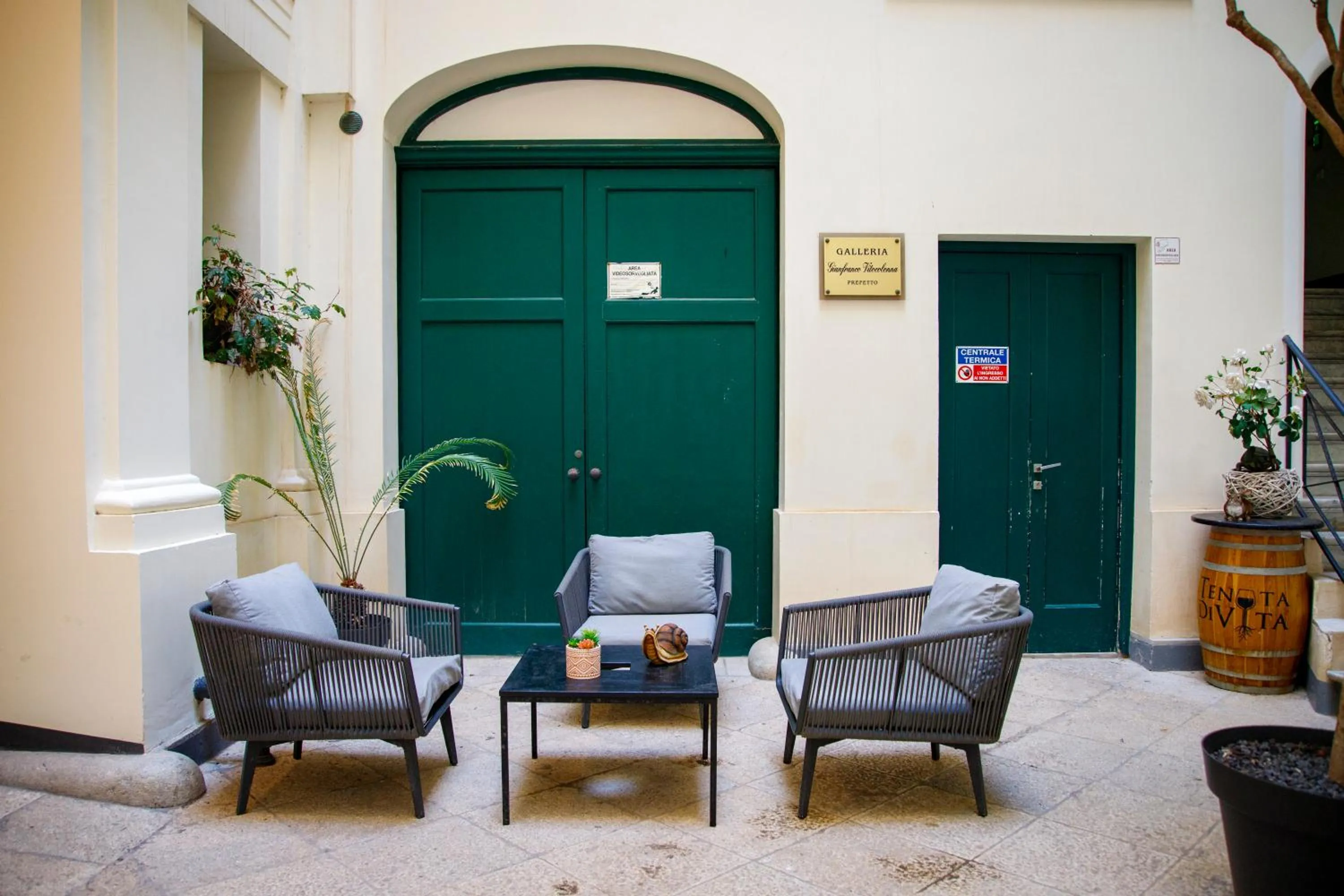 Patio in Central Gallery Rooms- Palazzo D'Ali' Staiti XIX