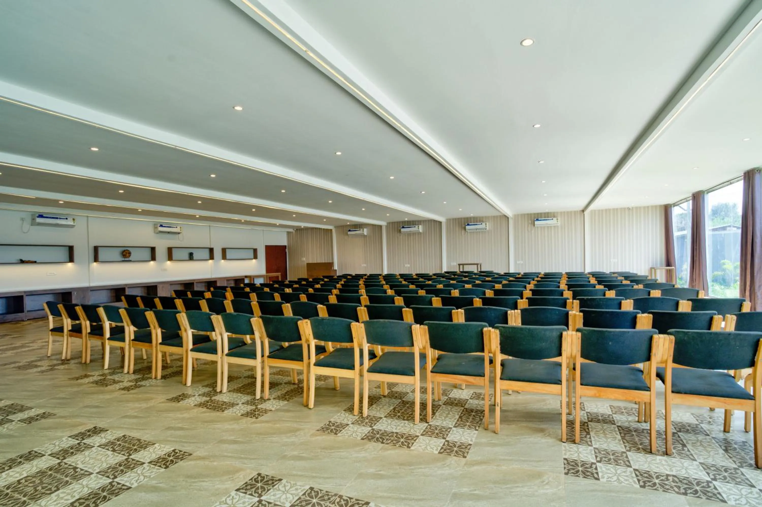 Banquet/Function facilities in Raya Resorts