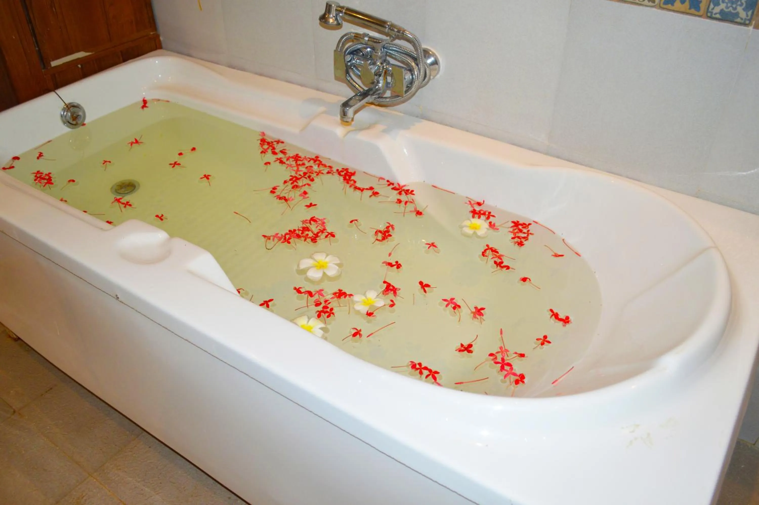 Hot Tub in Raya Resorts