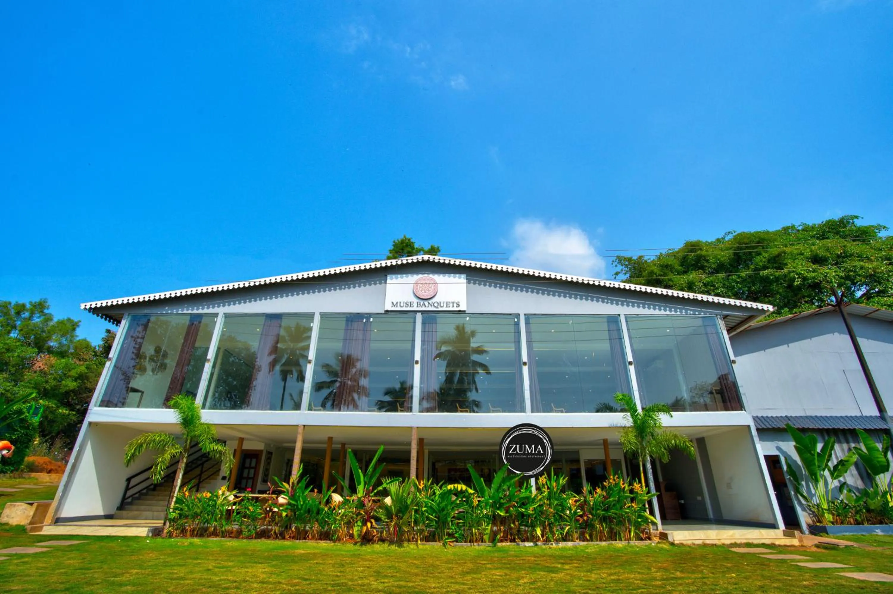 Restaurant/places to eat in Raya Resorts