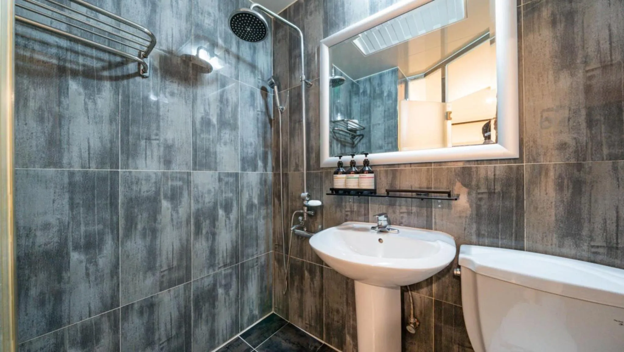 Toilet in Hotel Atti