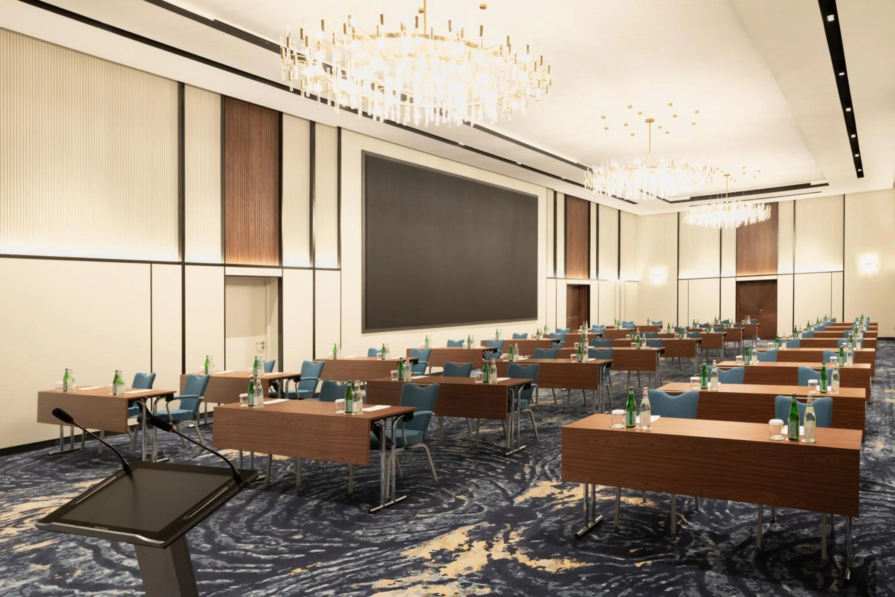 Meeting/conference room in Park Inn by Radisson Hotel & Apartments Kuwait