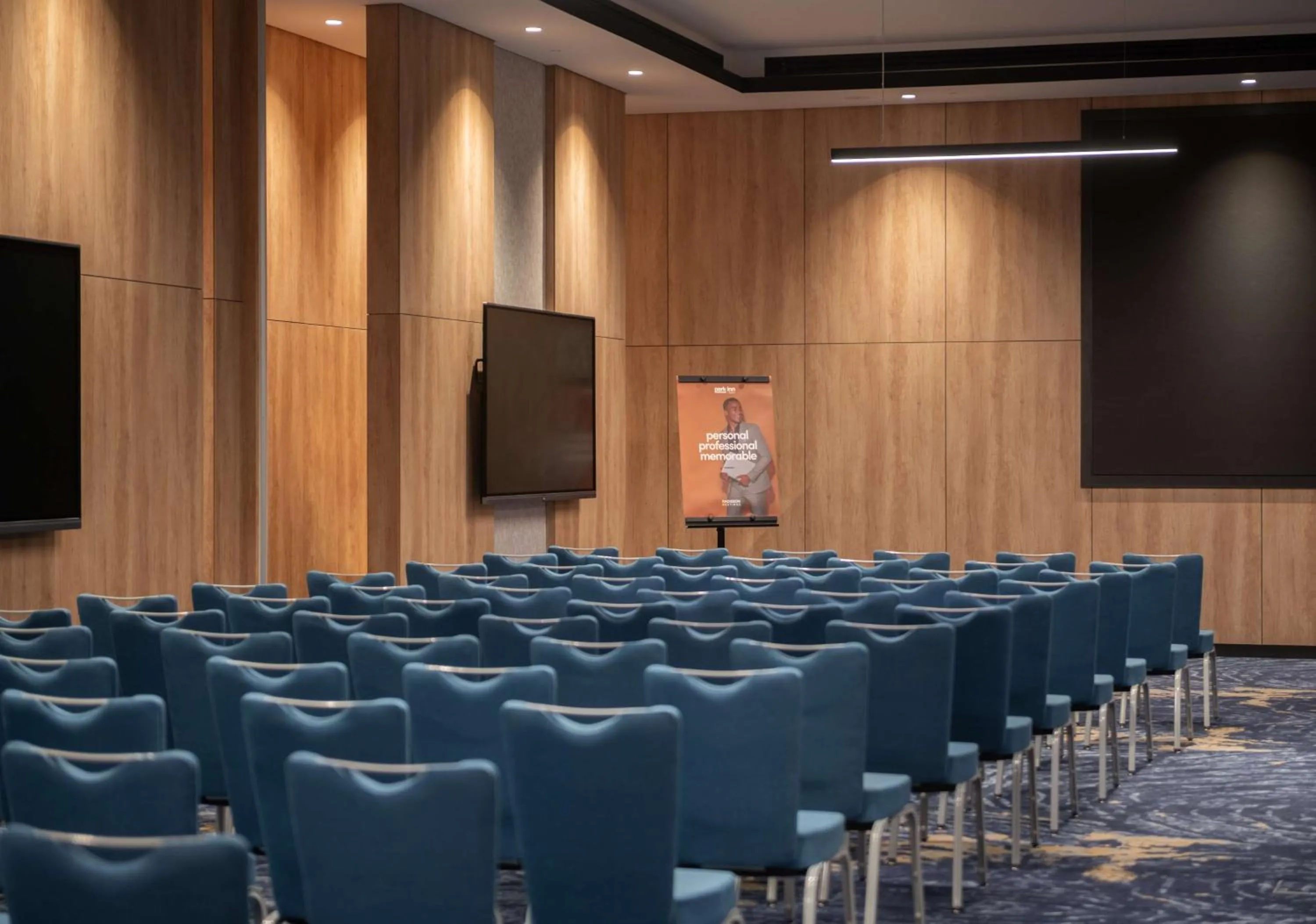 Meeting/conference room in Park Inn by Radisson Hotel & Apartments Kuwait