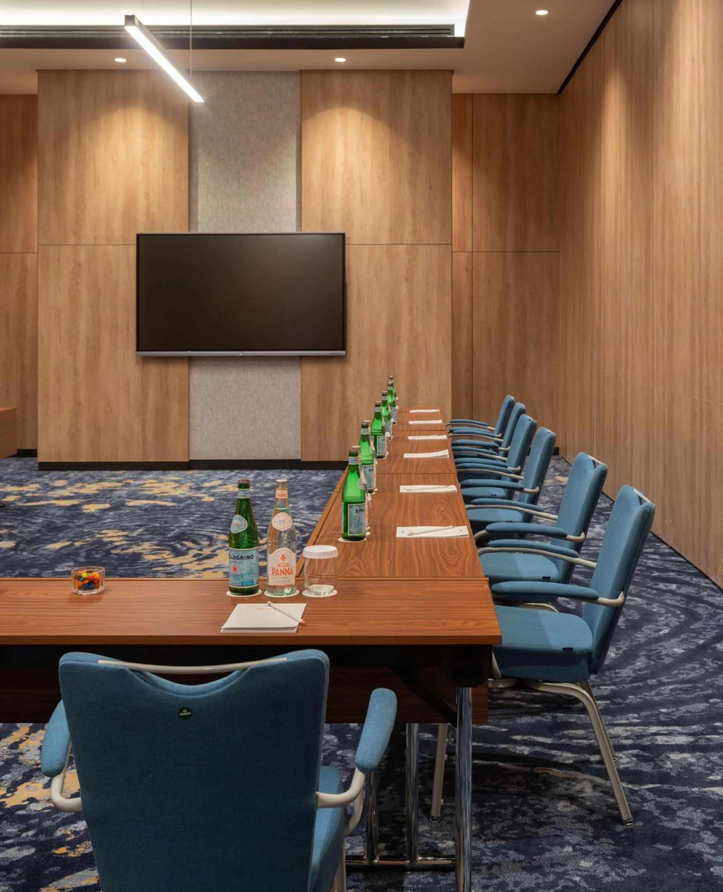 Meeting/conference room in Park Inn by Radisson Hotel & Apartments Kuwait