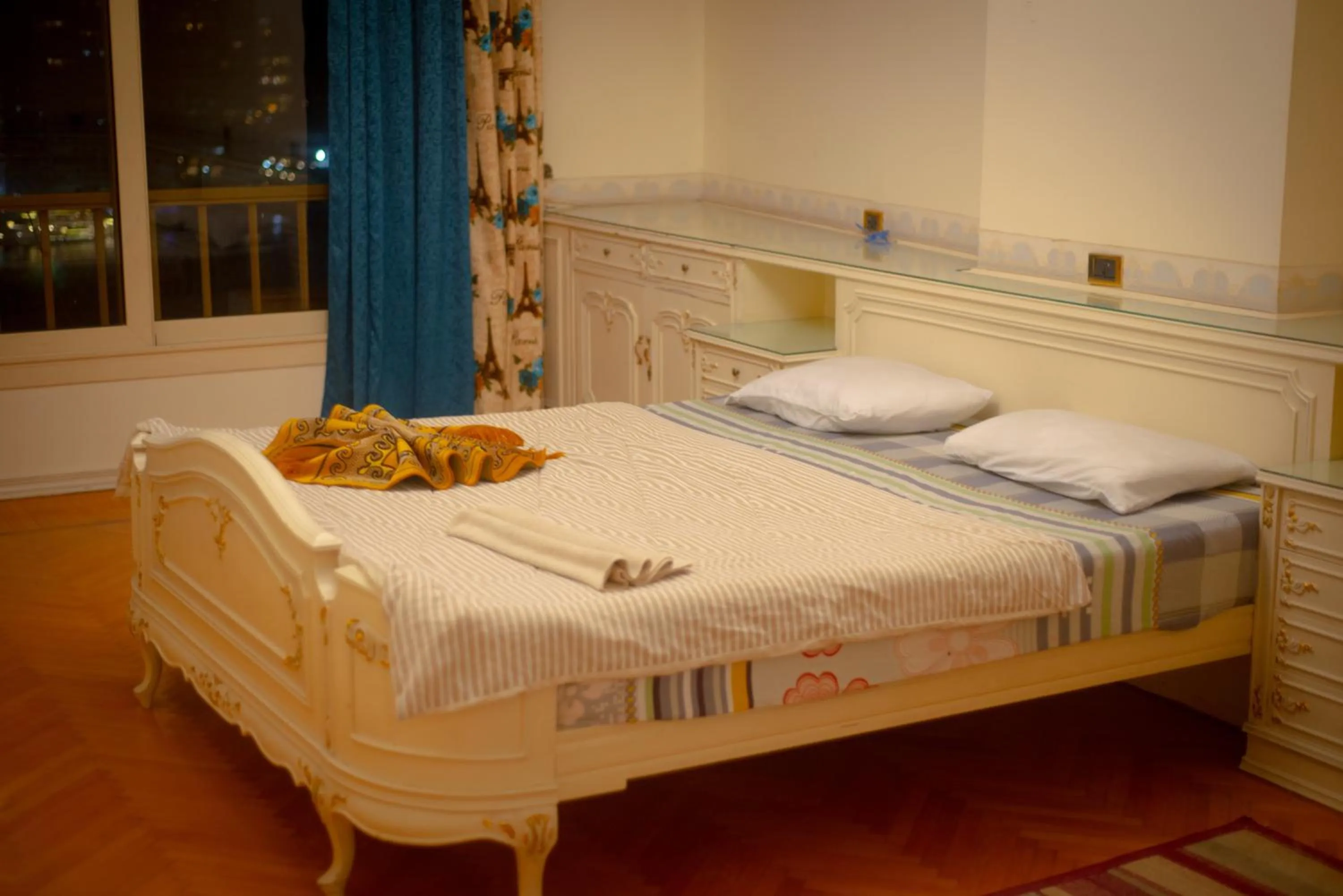 Bedroom, Bed in Nile sky hotel and suites