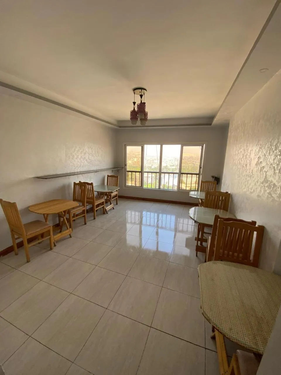 Restaurant/places to eat in Nile sky hotel and suites