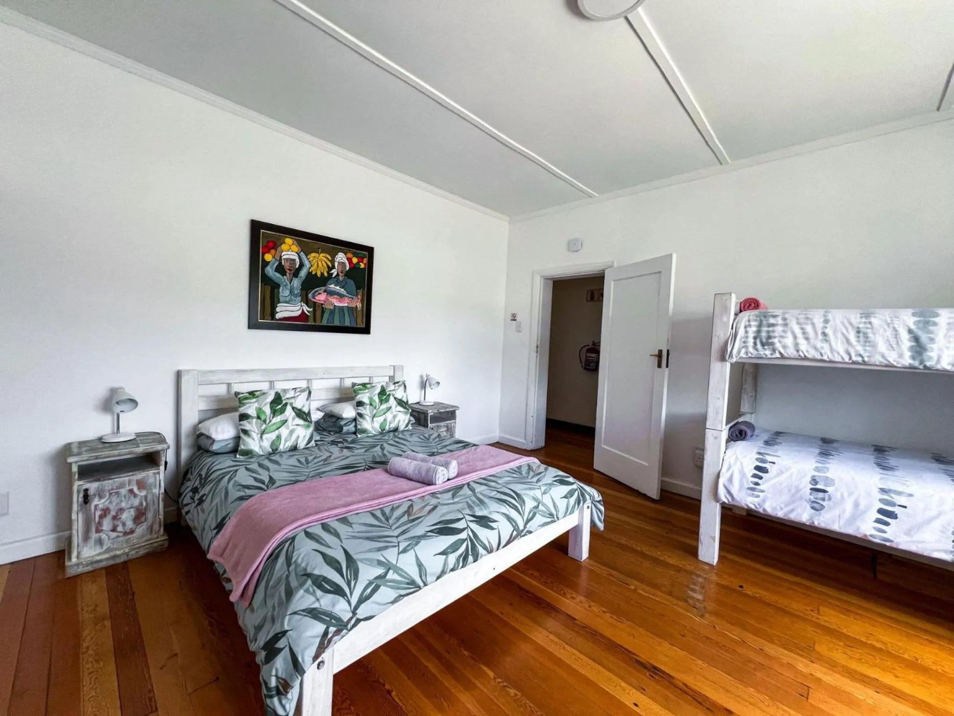 Bedroom, Bed in Hermanus Backpackers & Budget Accommodation