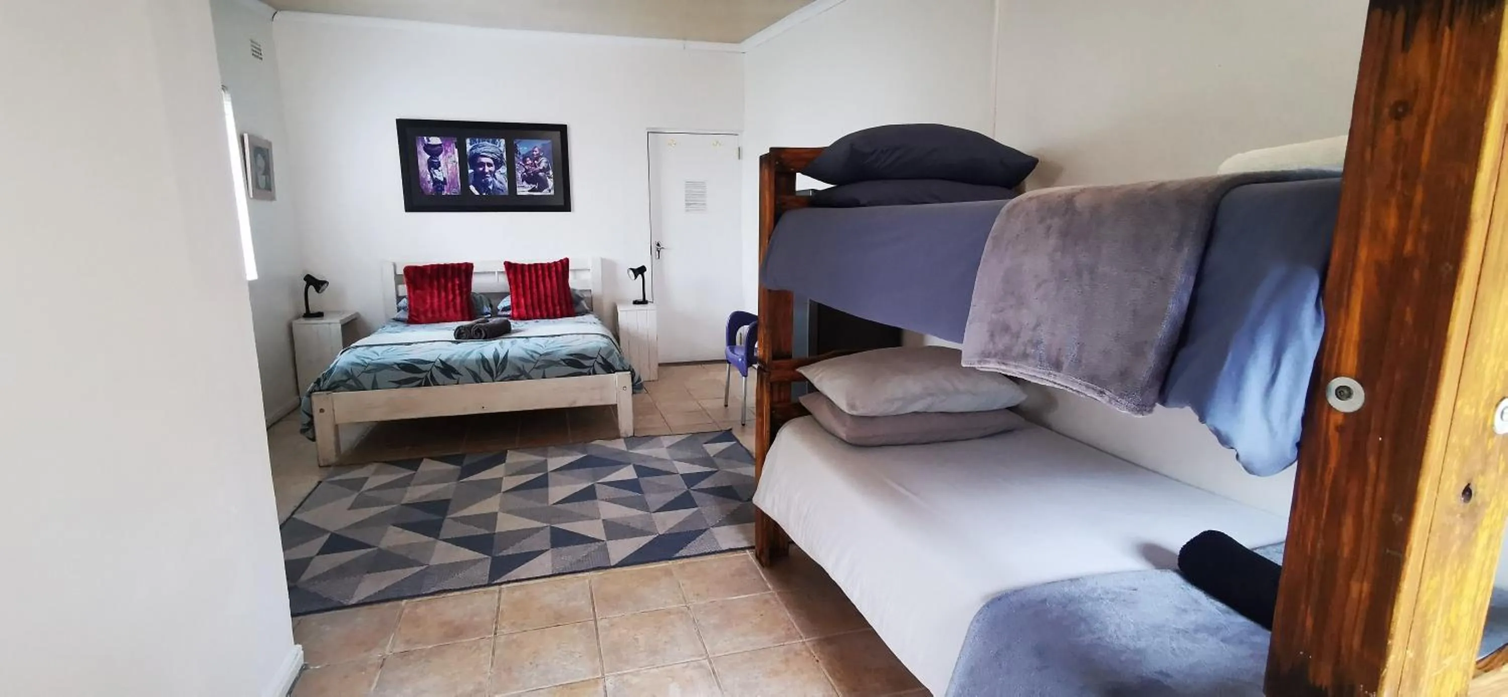 bunk bed, Bed in Hermanus Backpackers & Budget Accommodation