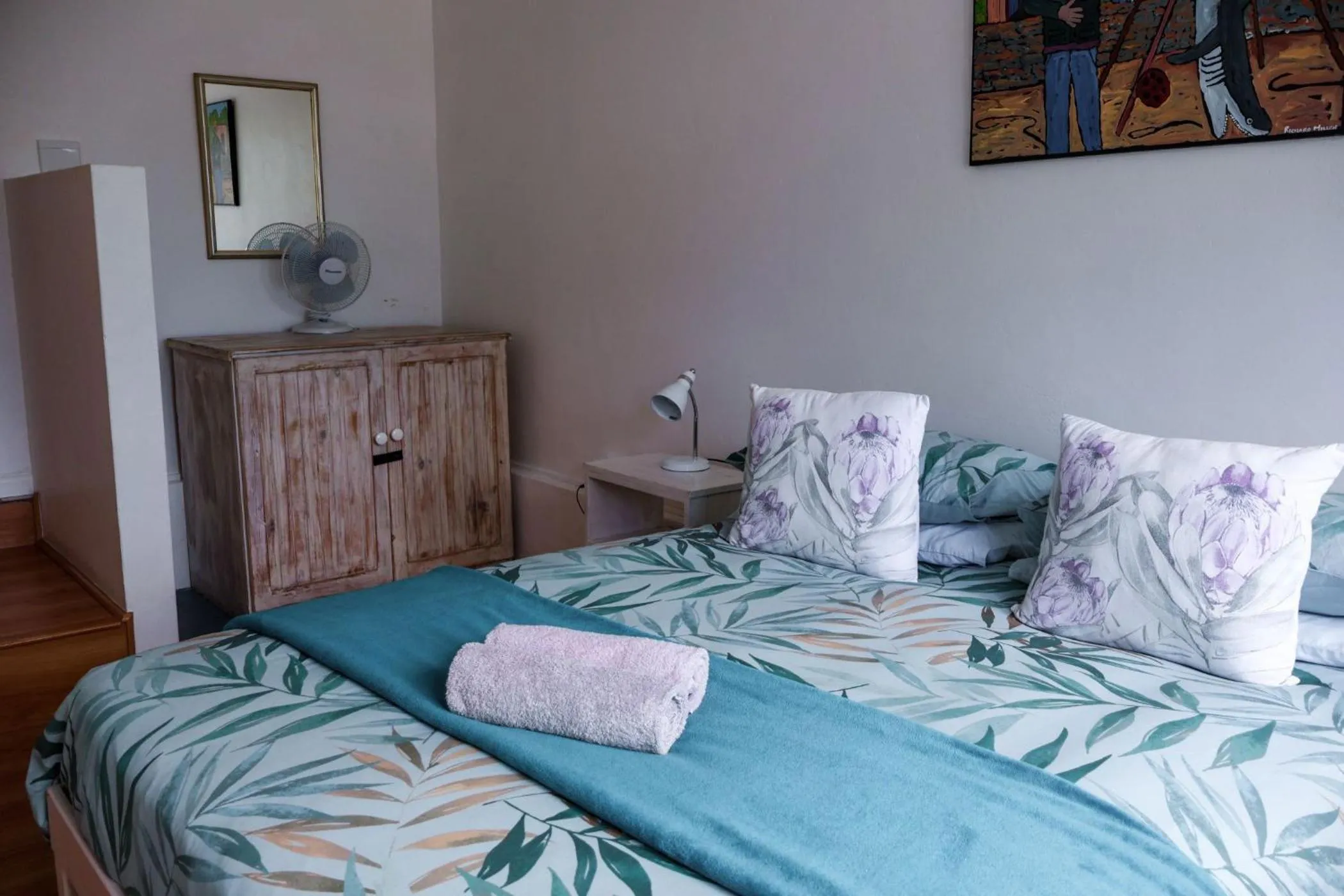 Bed in Hermanus Backpackers & Budget Accommodation