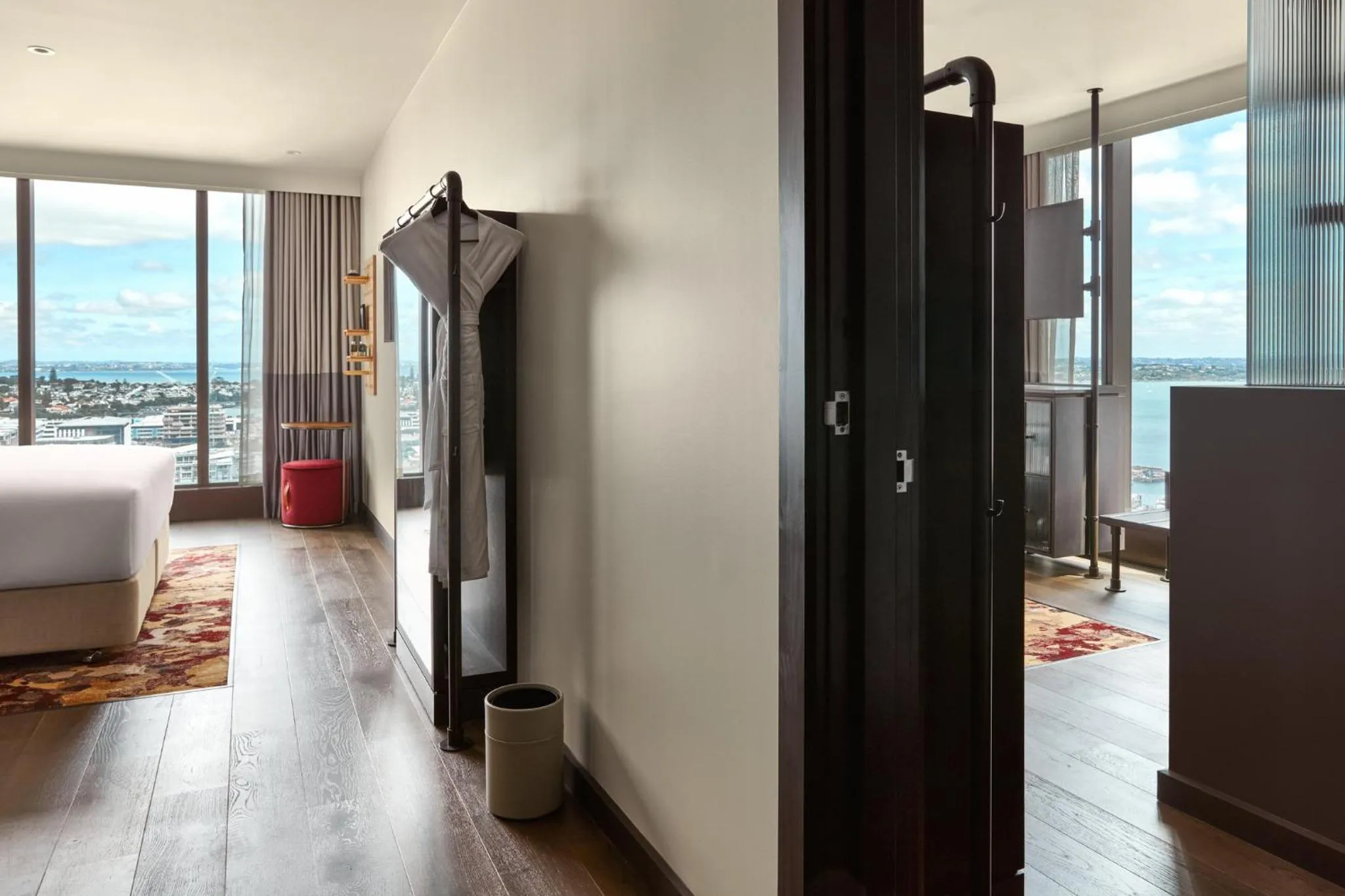 Photo of the whole room, Bed in Hotel Indigo Auckland by IHG