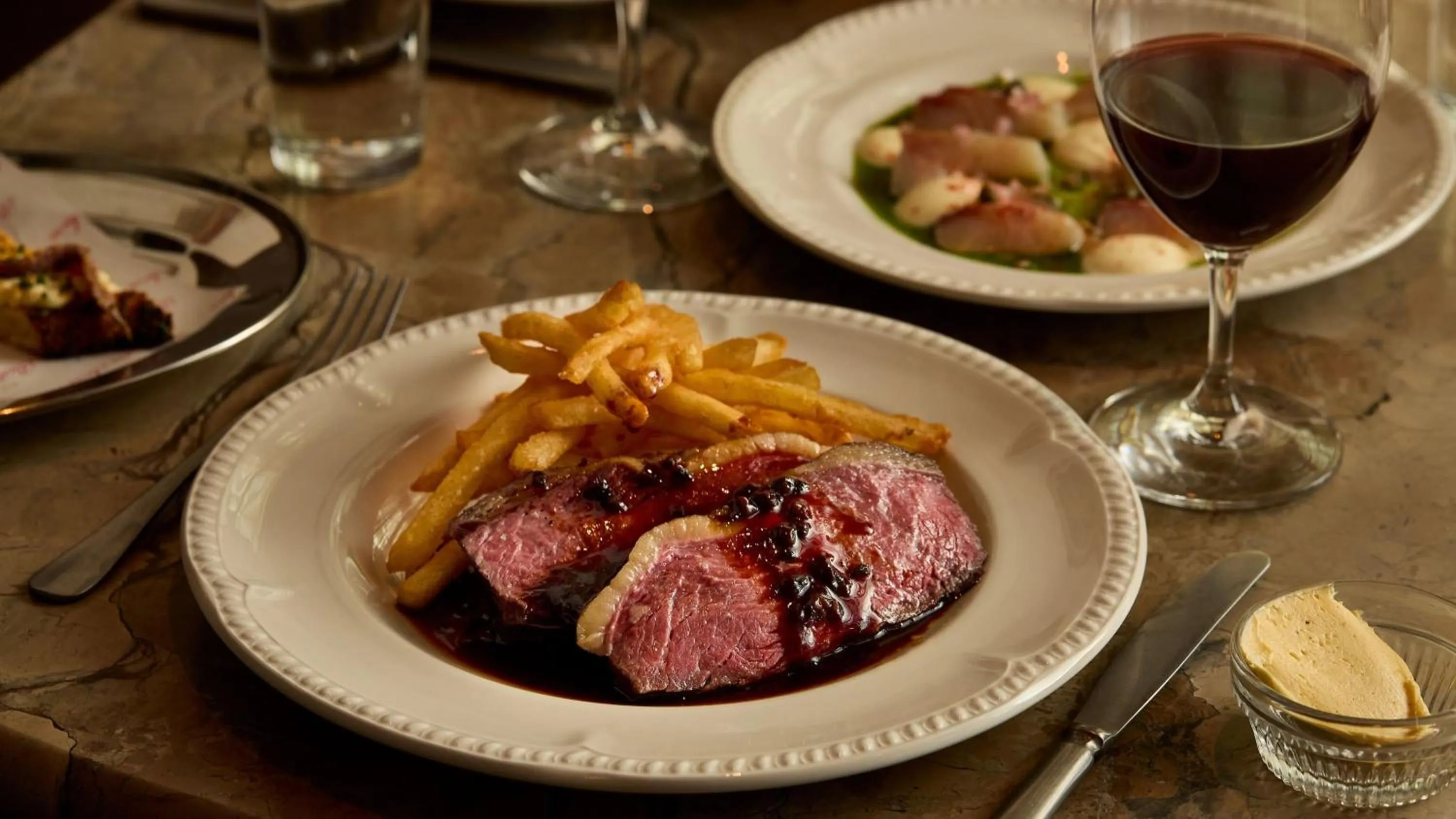 Restaurant/places to eat in Hotel Indigo Auckland by IHG