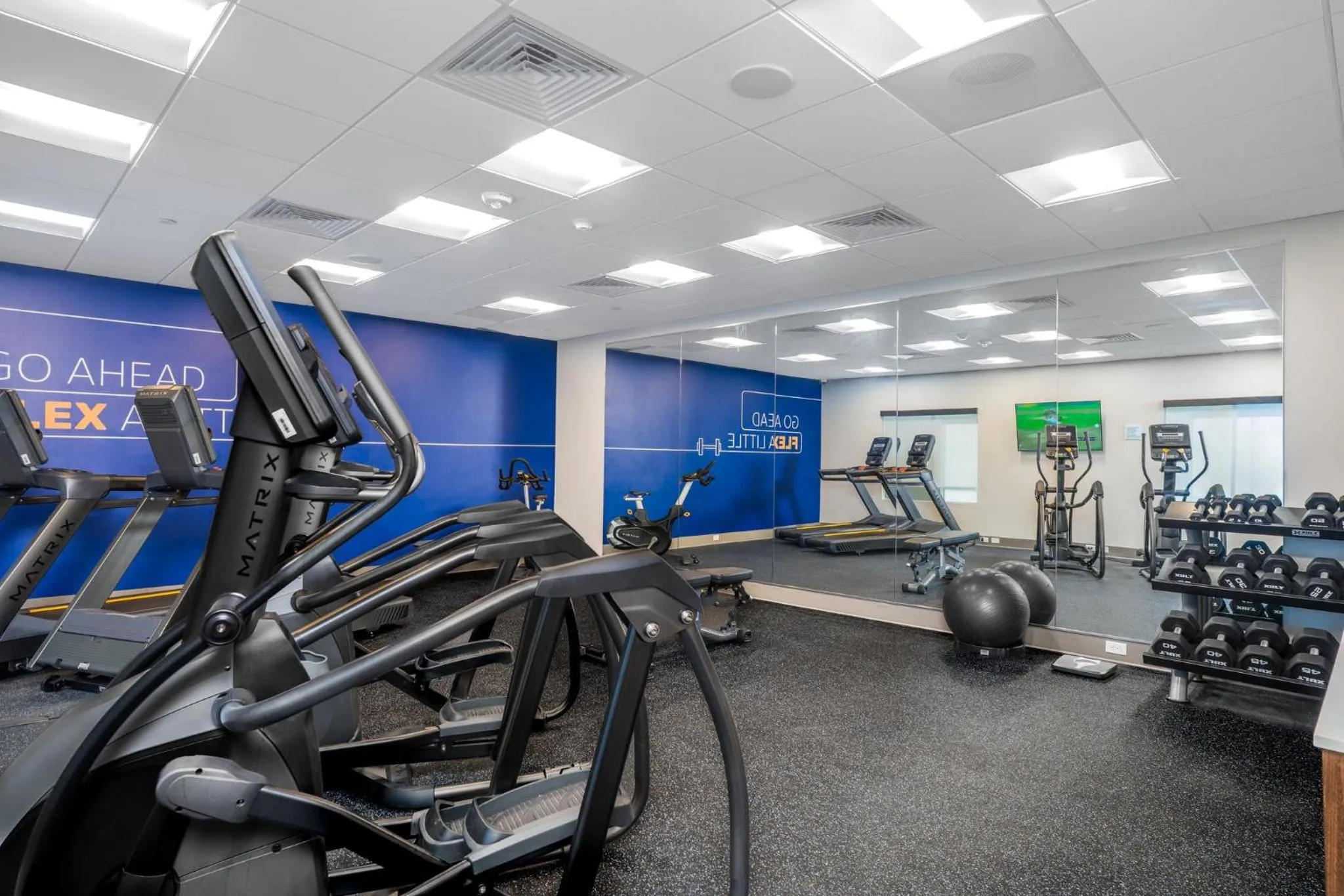 Fitness centre/facilities in Holiday Inn Express & Suites Cedar Rapids NE - Marion by IHG