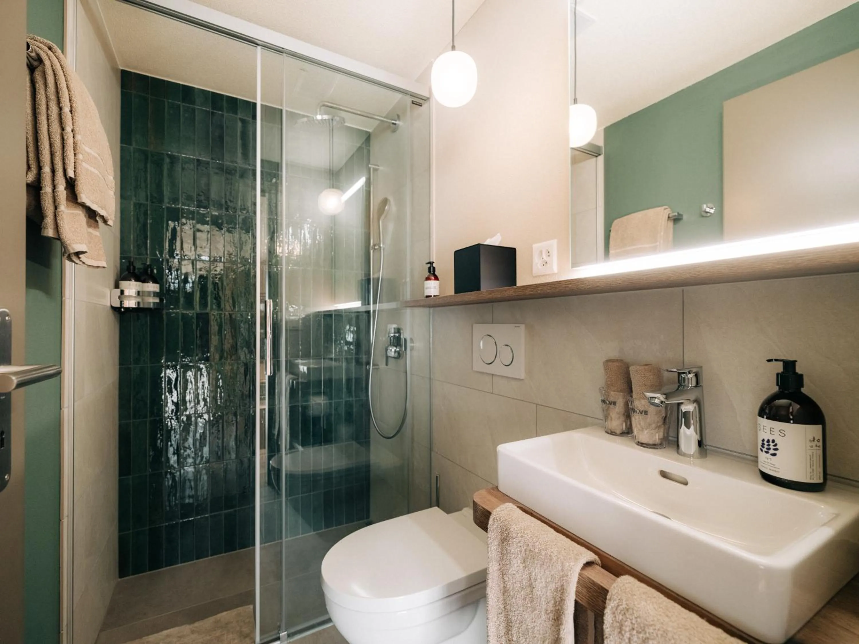 Bathroom in KURVE Apartments & Lounge