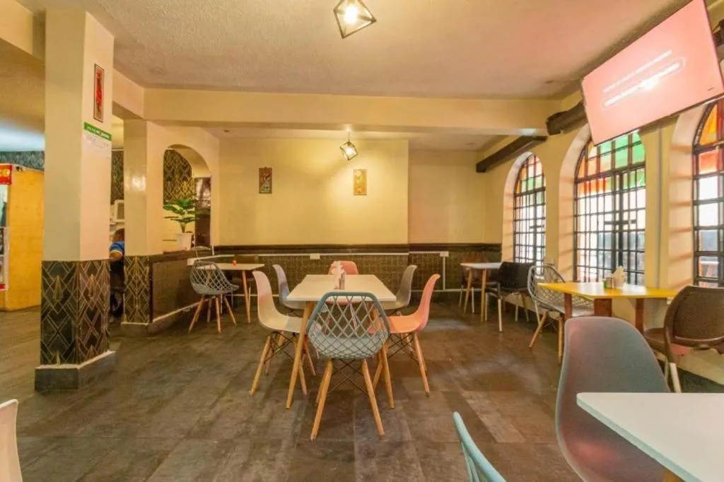 Restaurant/places to eat in Nairobi City Space Hotel