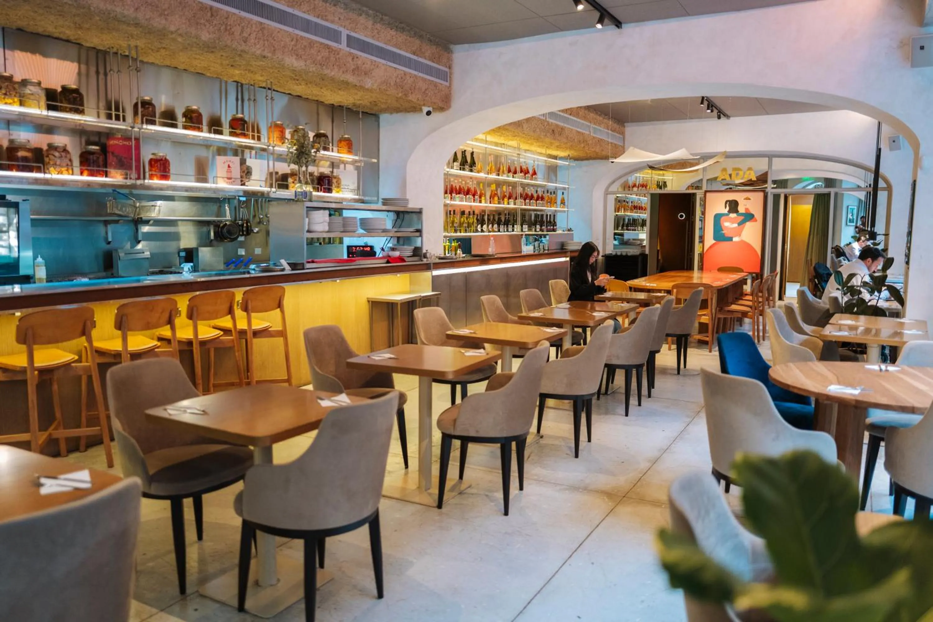 Restaurant/places to eat in Vilon Recoleta Hotel